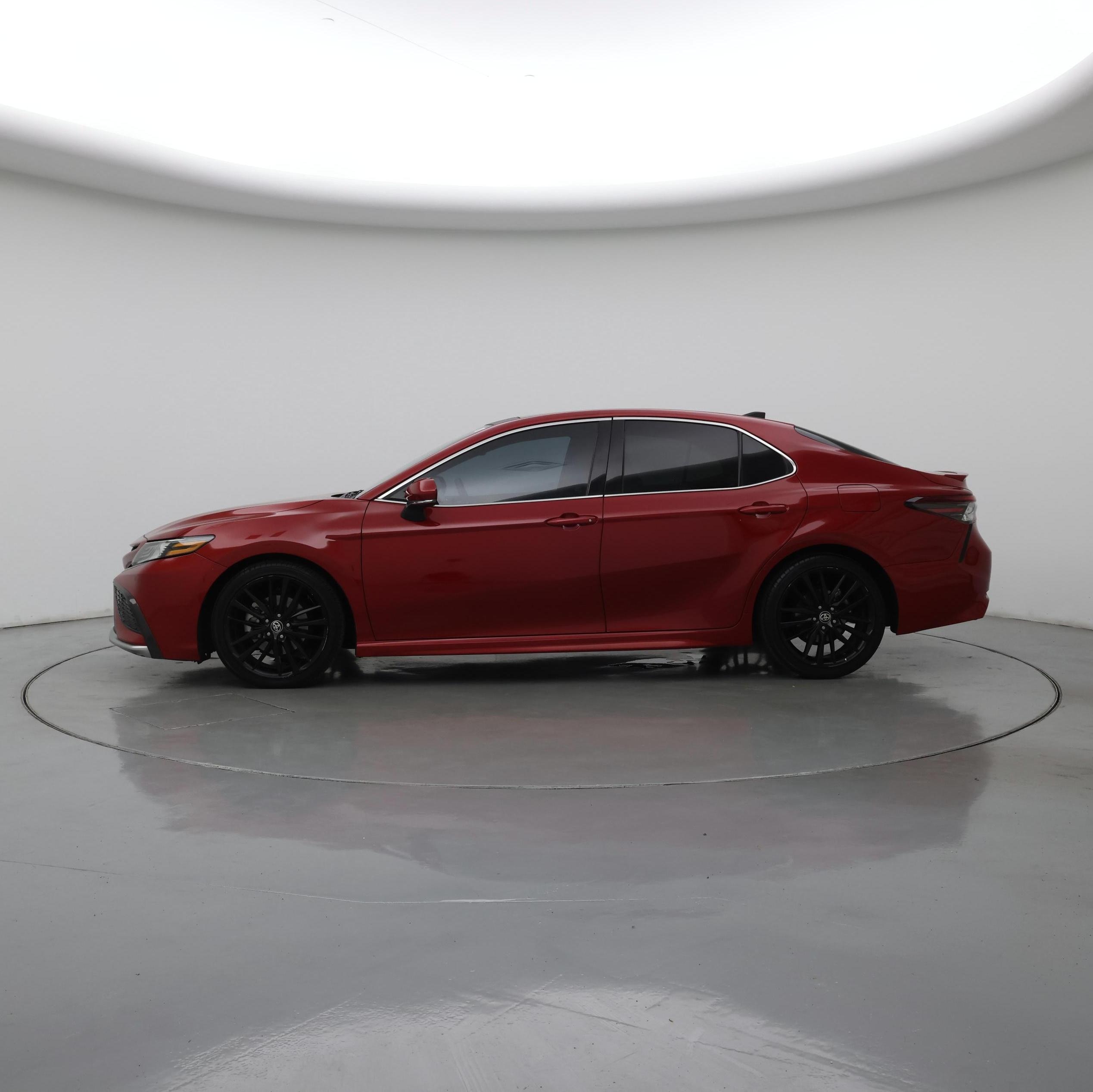 Thumbnail: 2021 Toyota Camry - 3