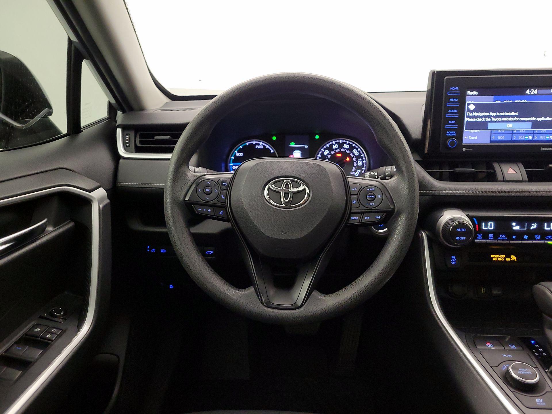 Thumbnail: 2021 Toyota RAV4 - 10