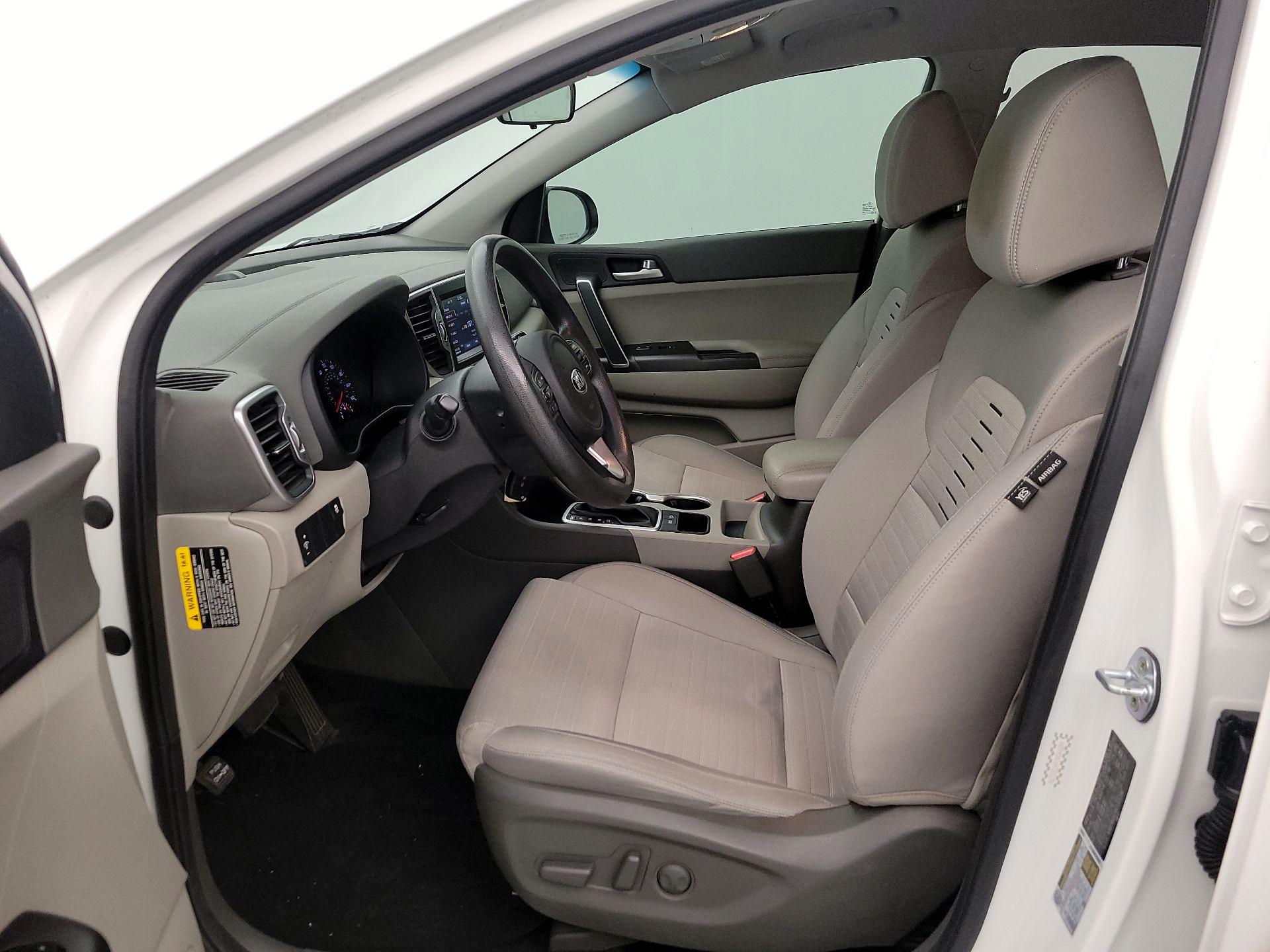 Thumbnail: 2017 Kia Sportage - 11