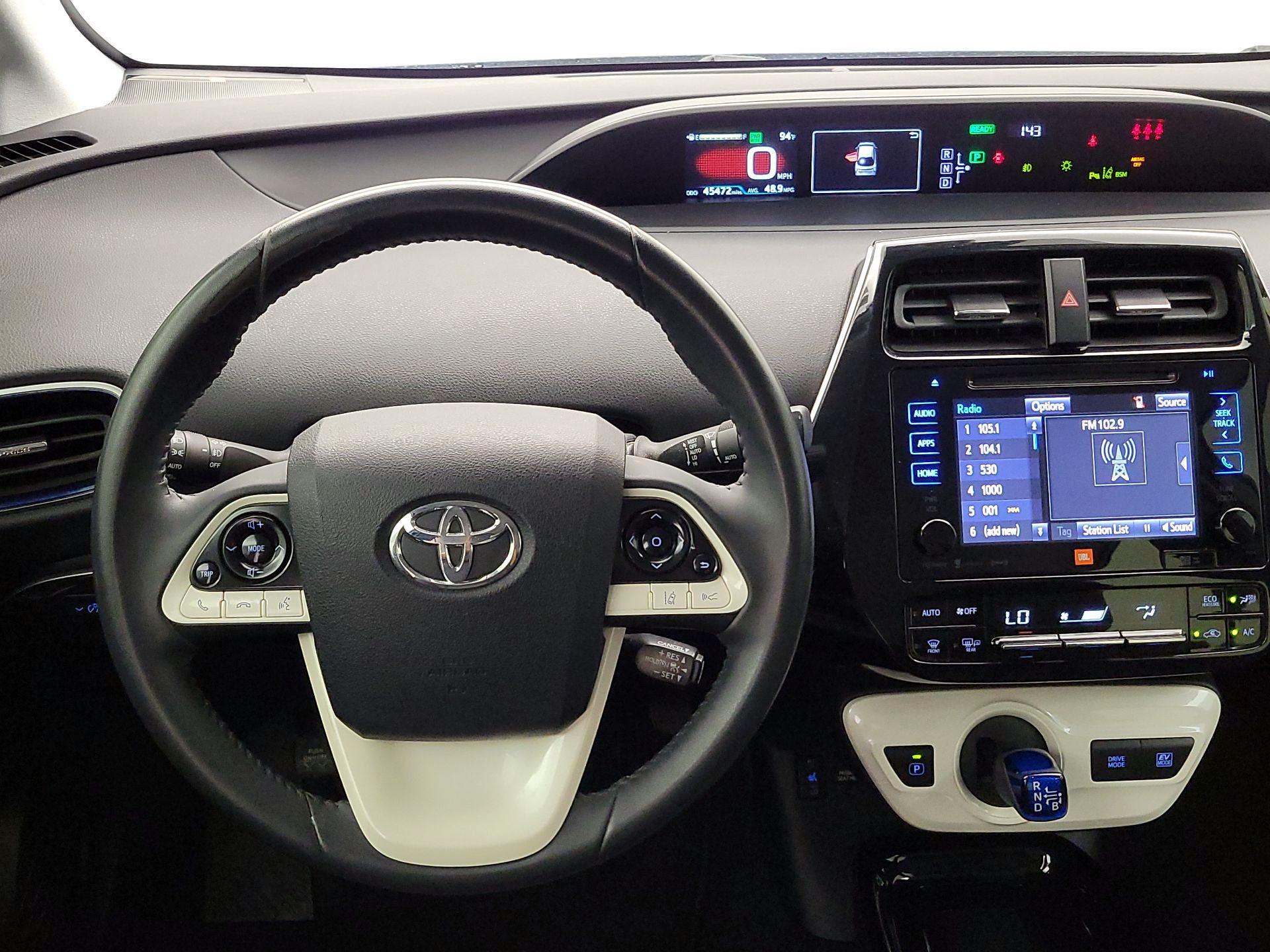 Thumbnail: 2017 Toyota Prius - 10