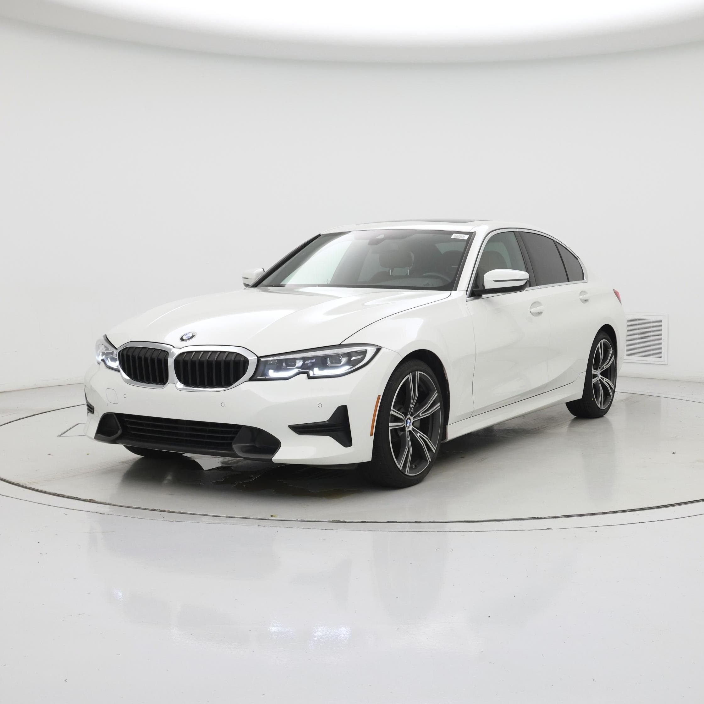 Thumbnail: 2021 BMW 3 Series - 4