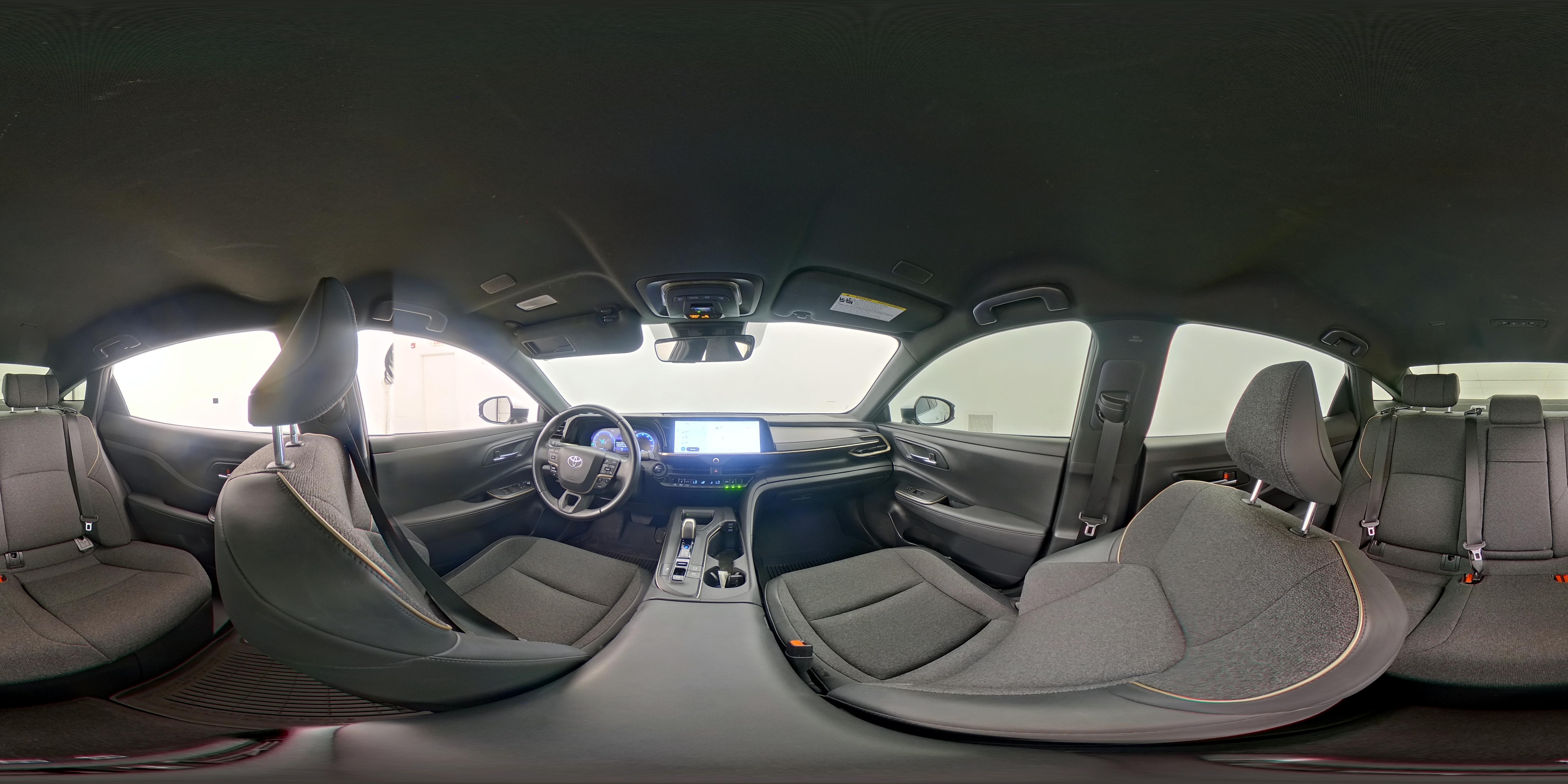 2023 Toyota Crown XLE - Photo 23