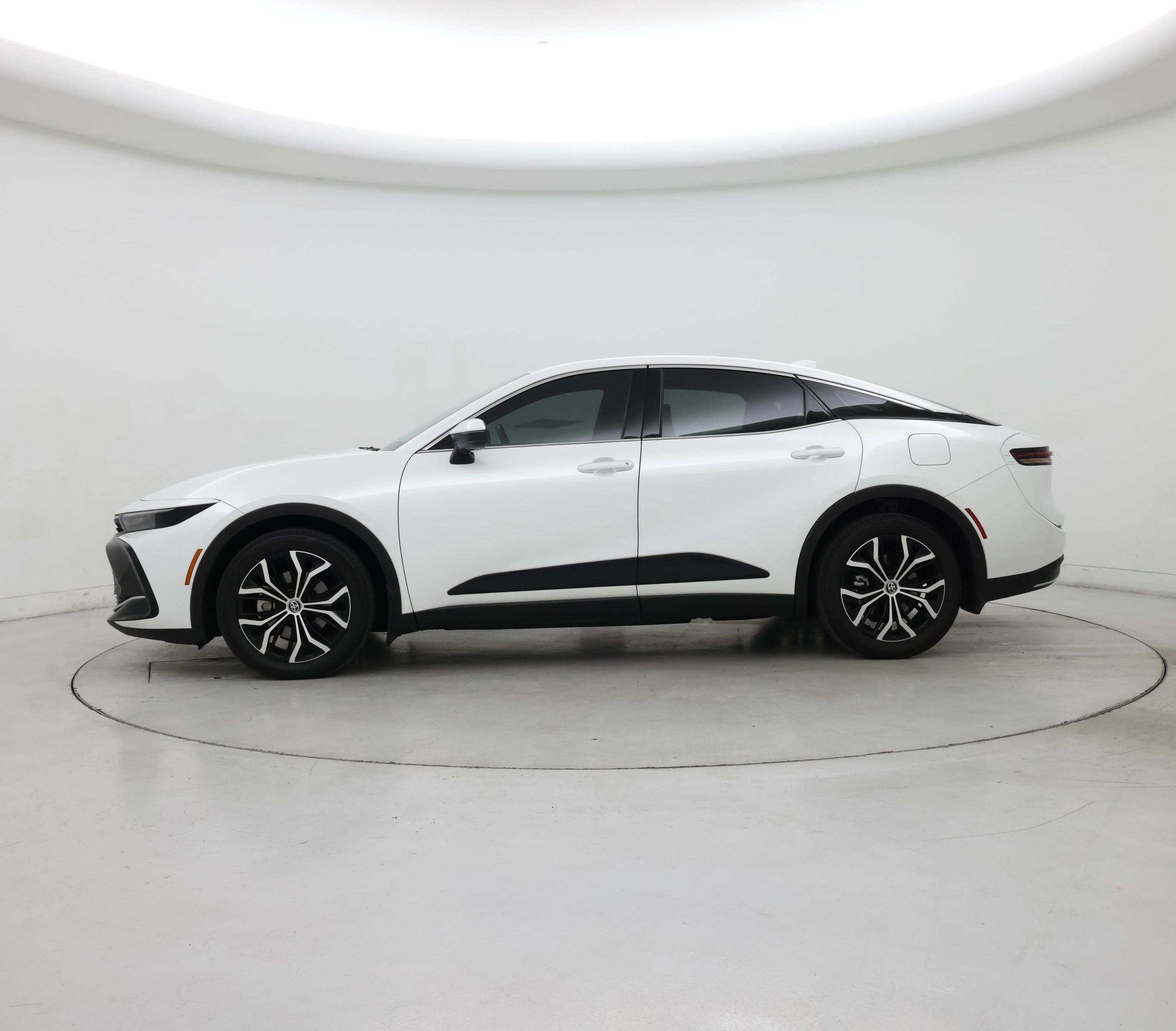 Thumbnail: 2023 Toyota Crown - 3