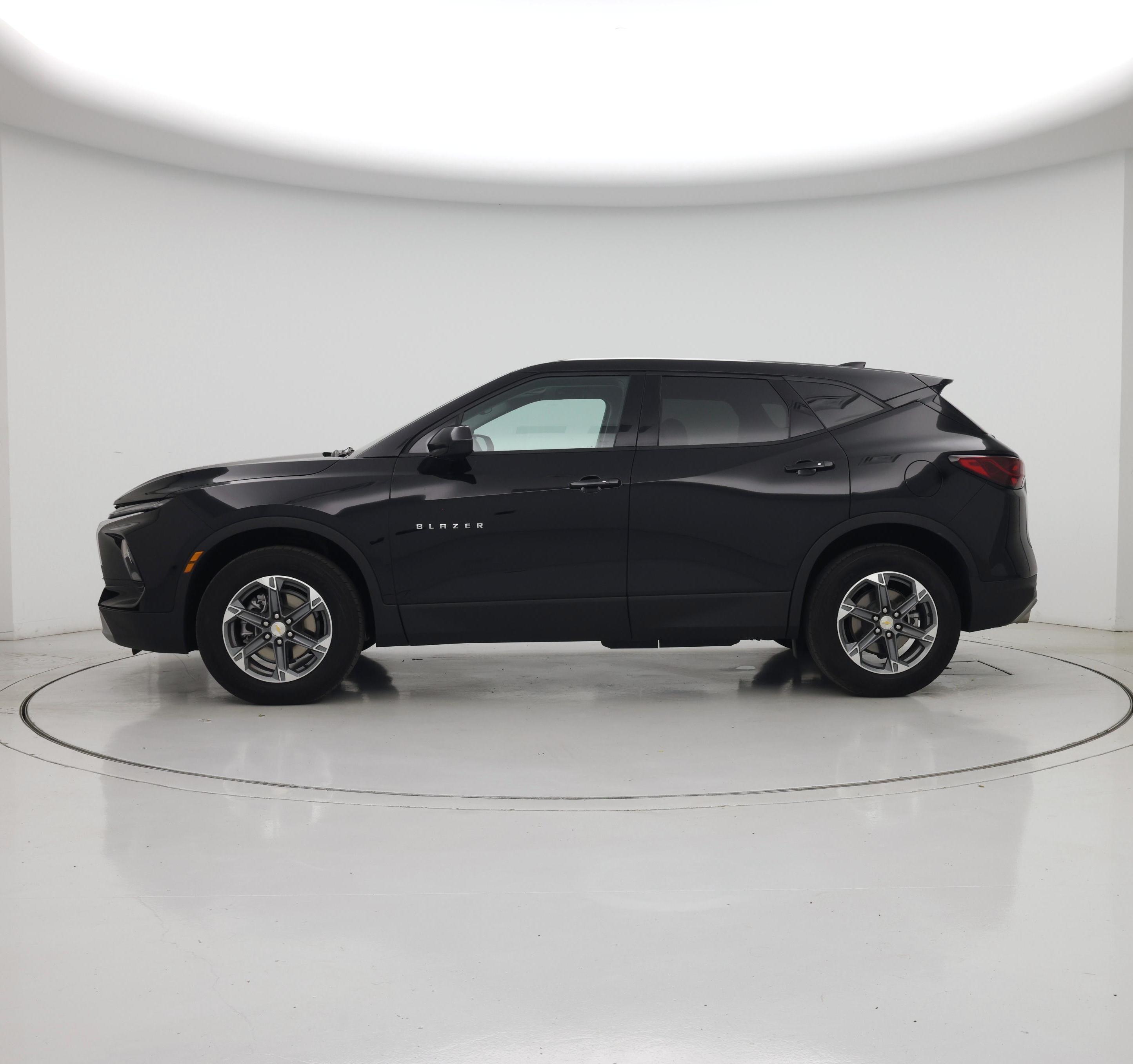 Thumbnail: 2025 Chevrolet Blazer - 3