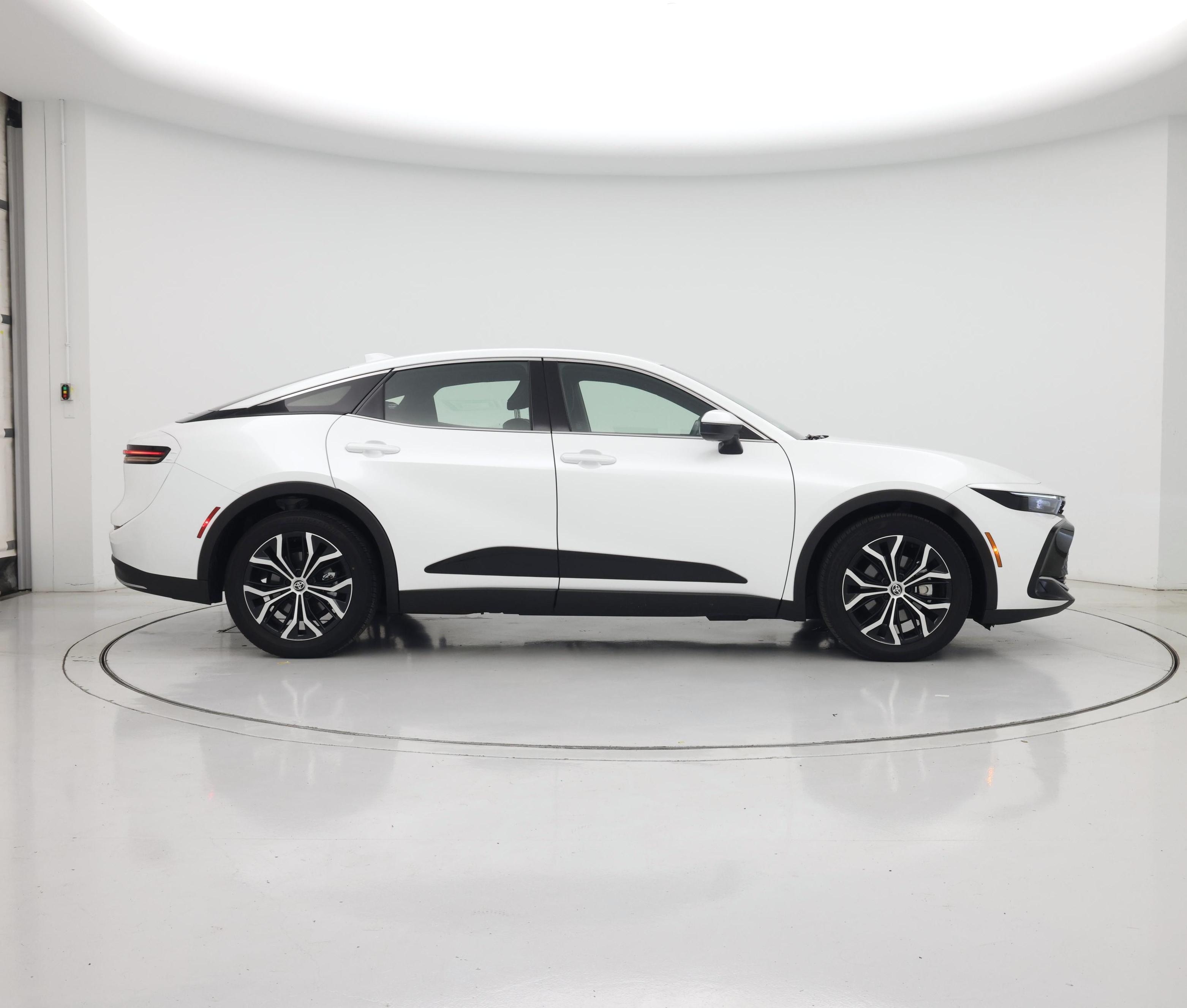 Thumbnail: 2023 Toyota Crown - 7