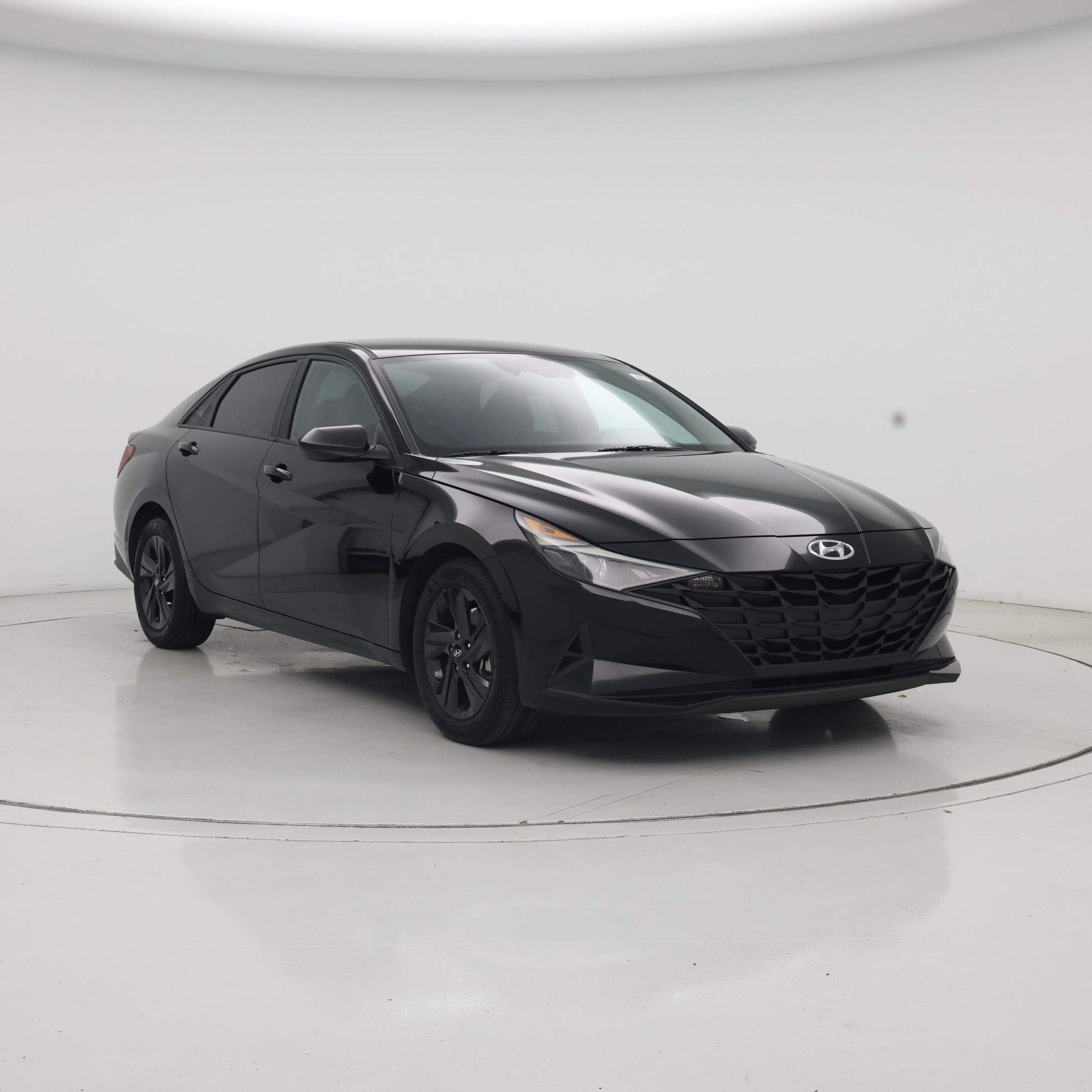  2023 Hyundai Elantra SEL FWD   