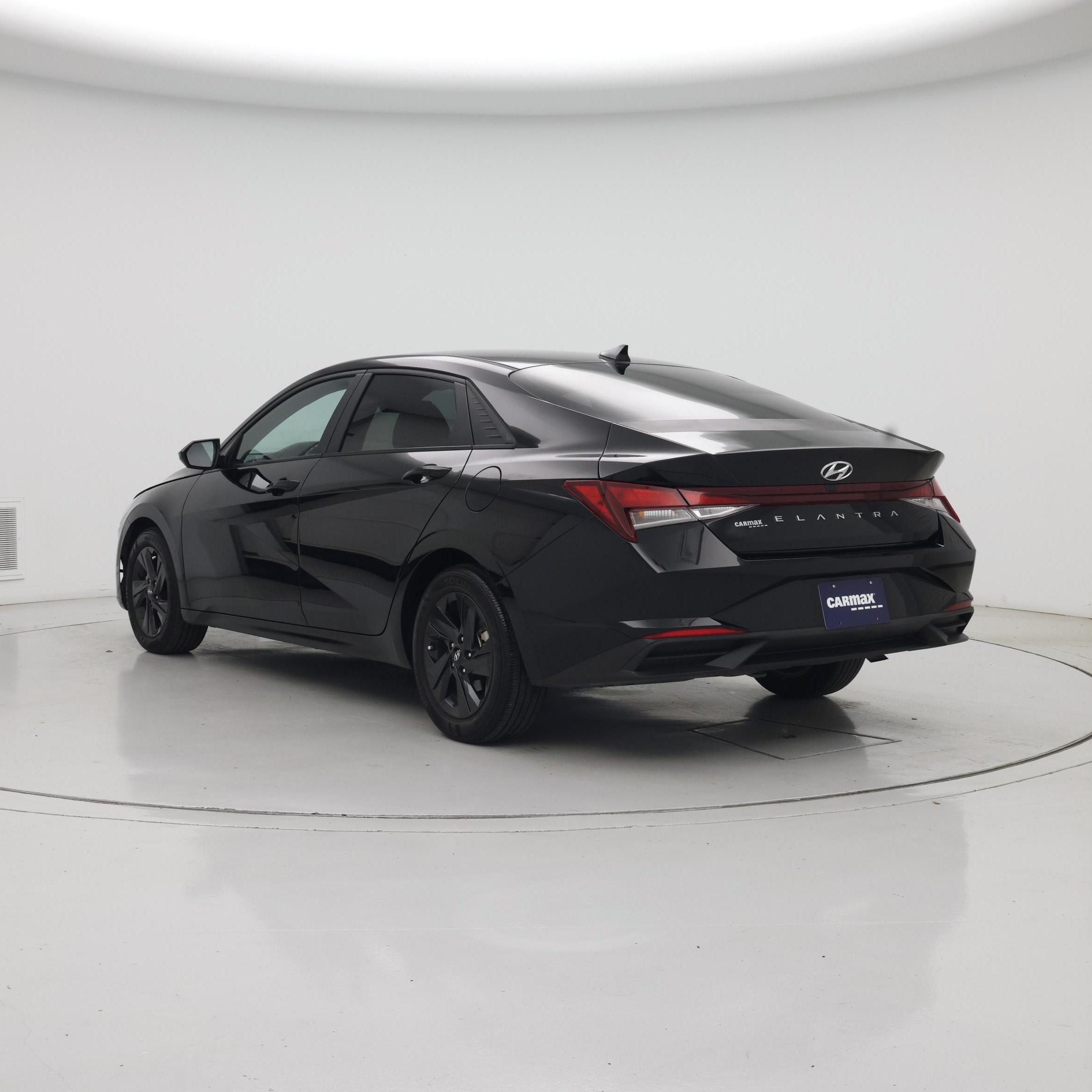 Thumbnail: 2023 Hyundai Elantra - 2