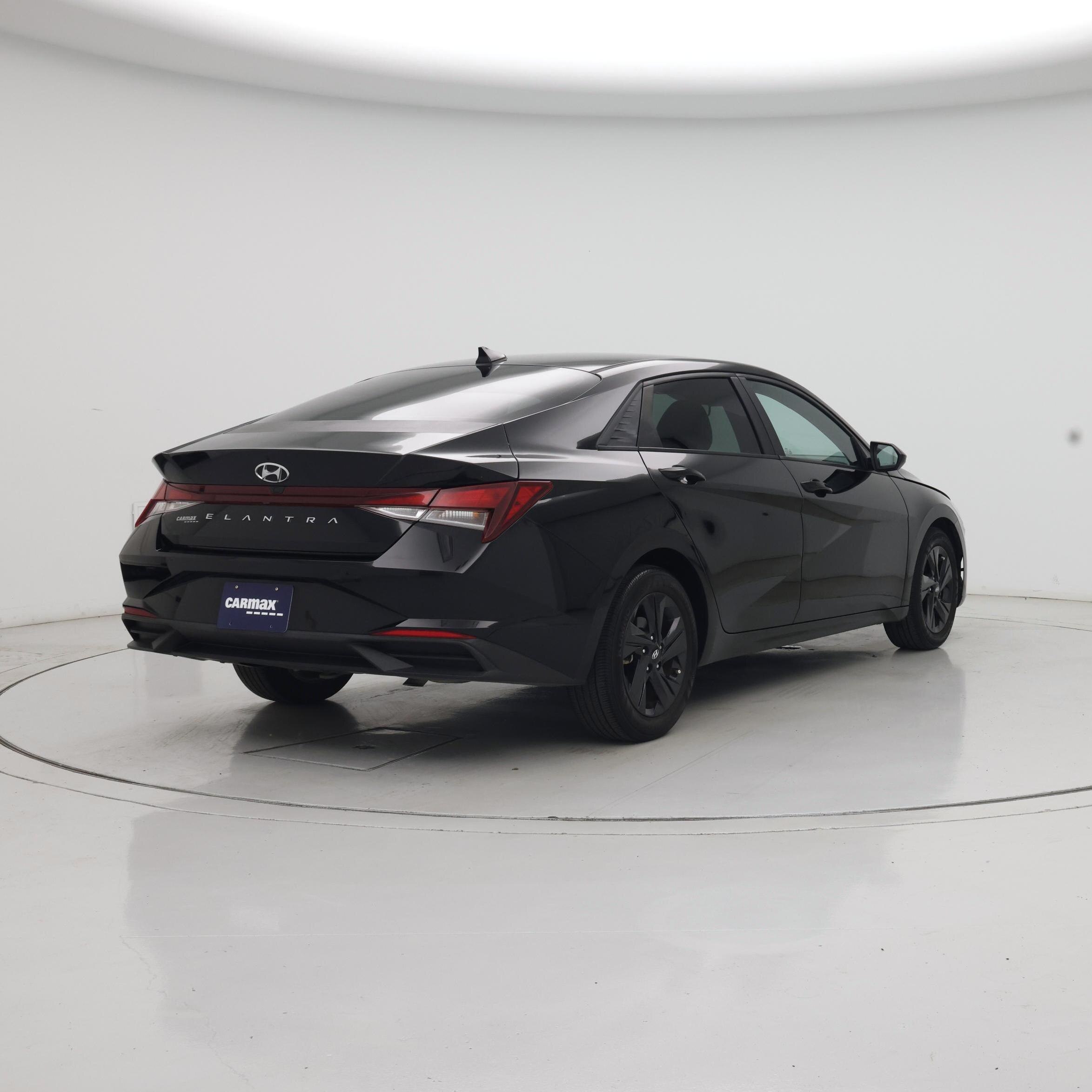 Thumbnail: 2023 Hyundai Elantra - 8