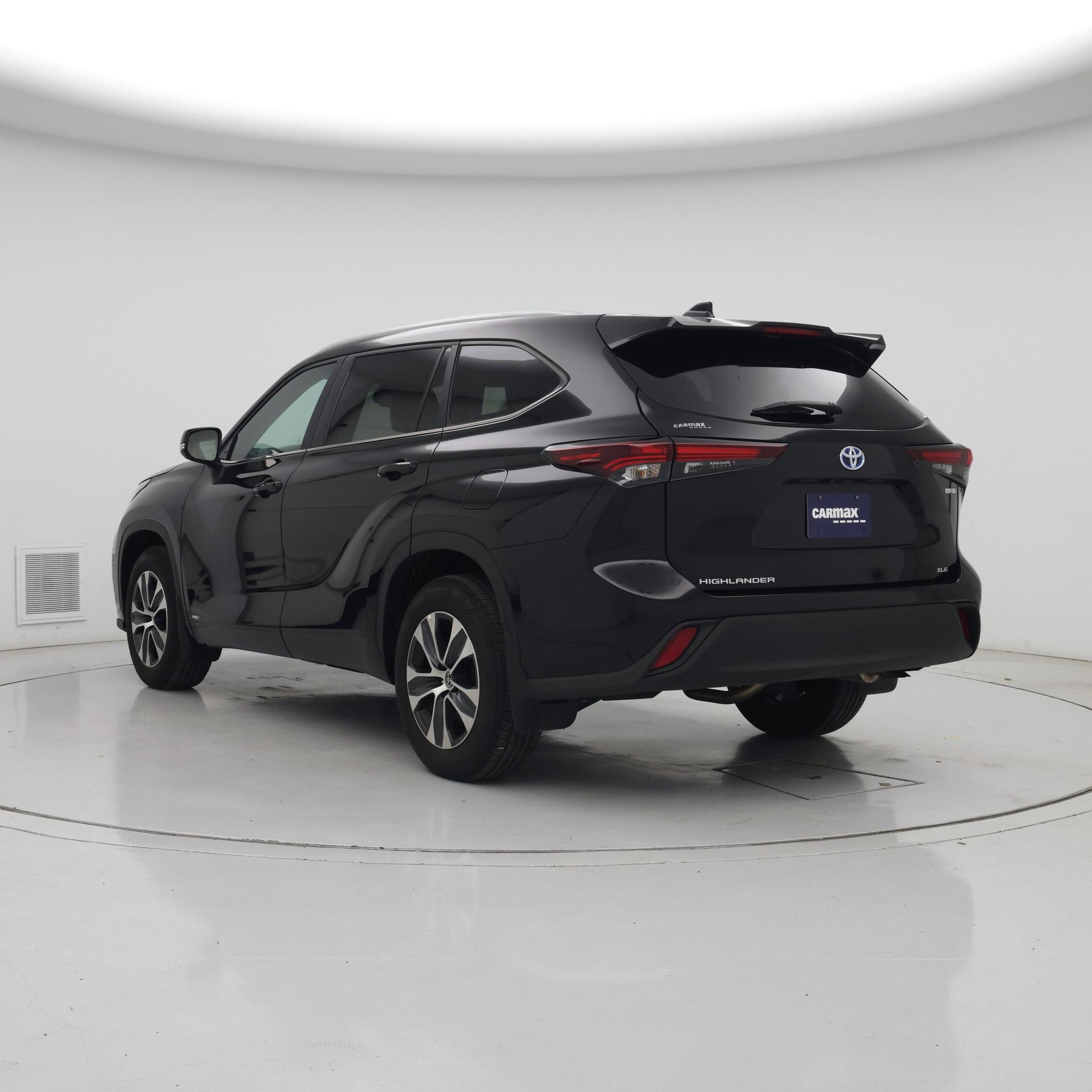 Thumbnail: 2024 Toyota Highlander - 2