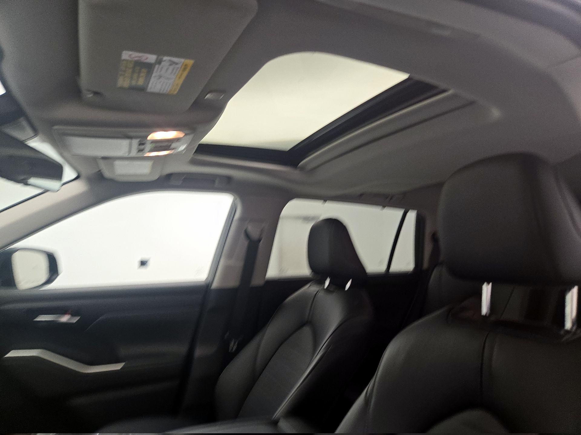 Thumbnail: 2024 Toyota Highlander - 19