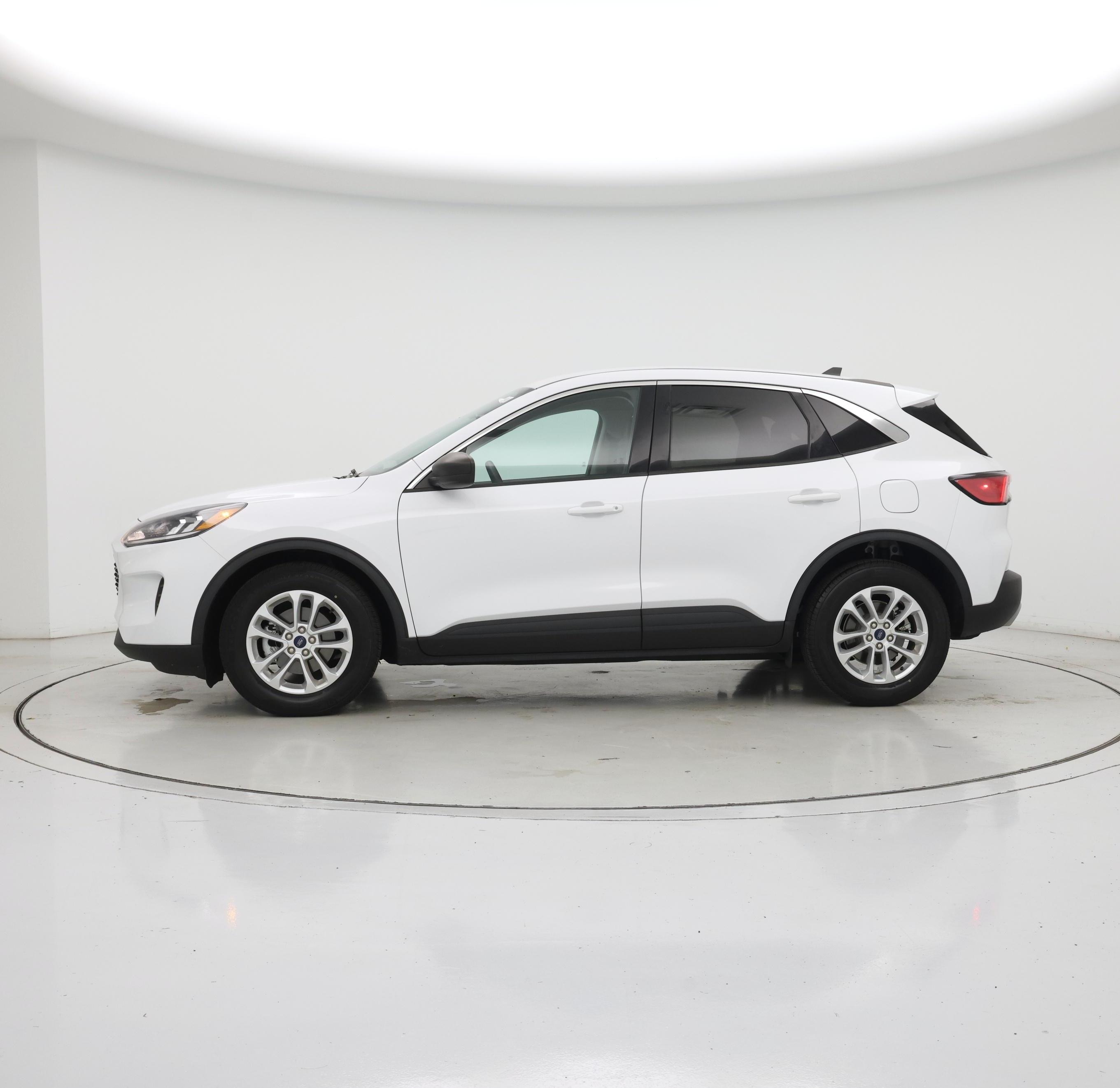 Thumbnail: 2022 Ford Escape - 3