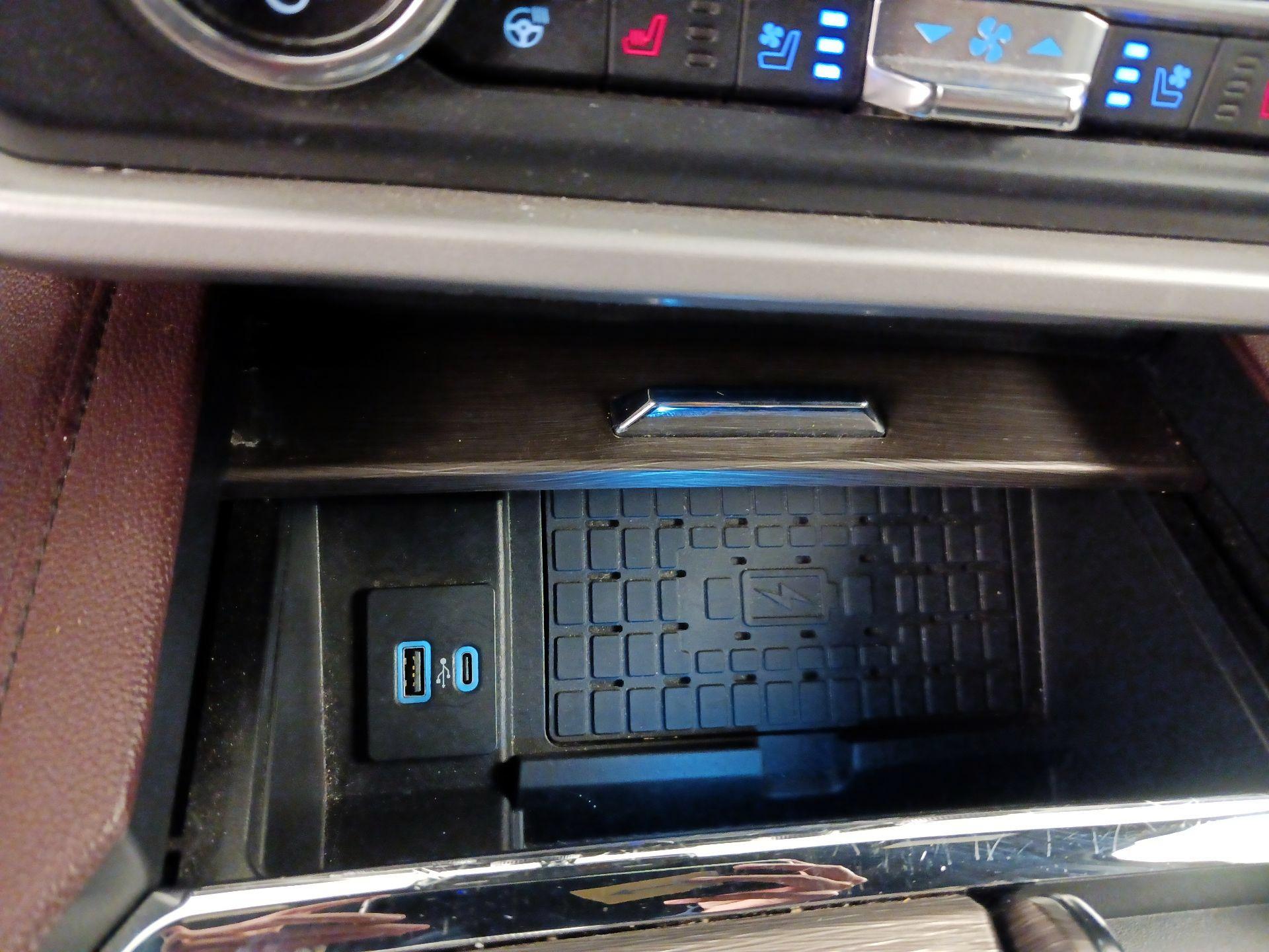 Thumbnail: 2022 Ford Expedition MAX - 19
