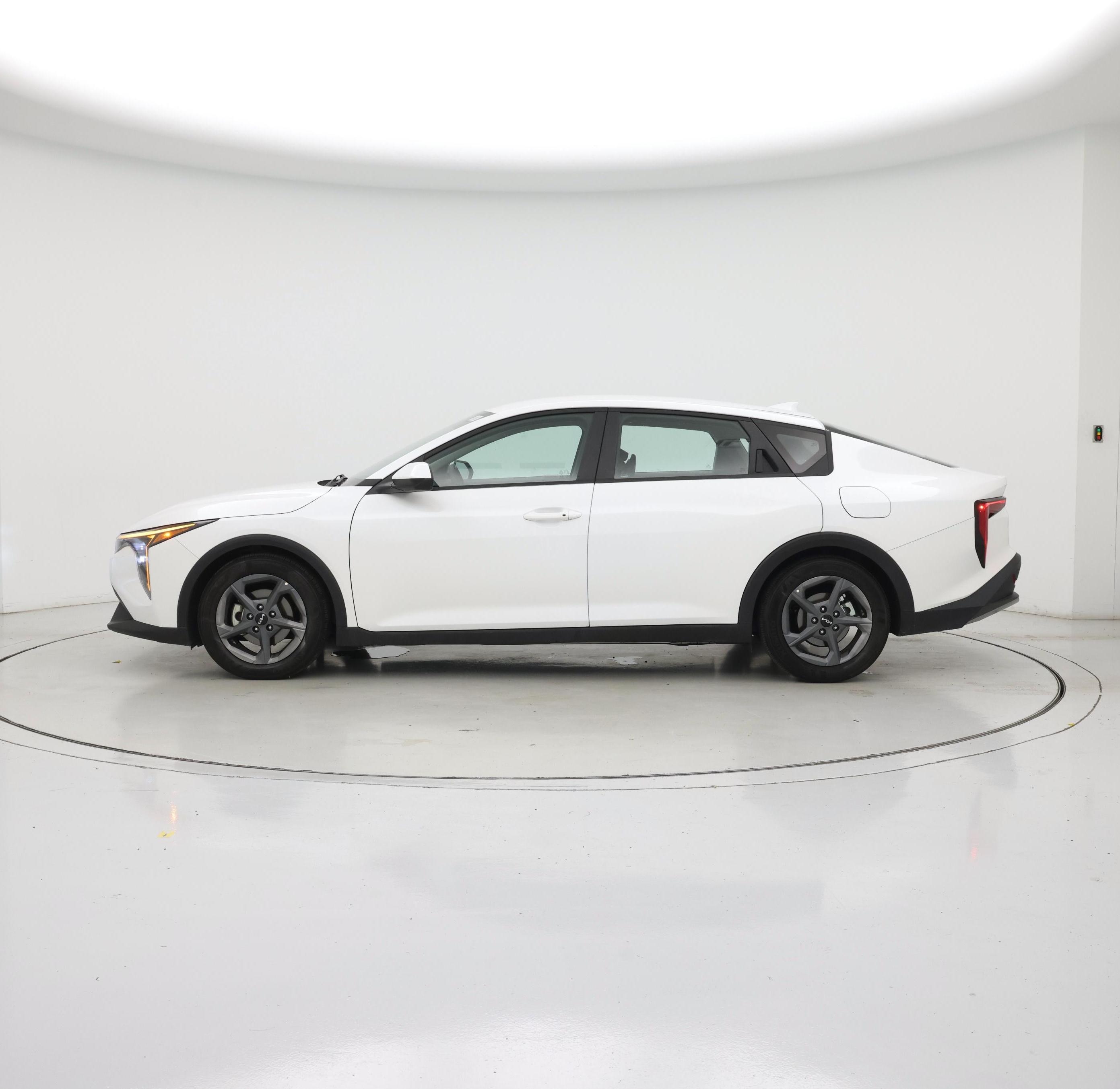 Thumbnail: 2025 Kia K4 - 3