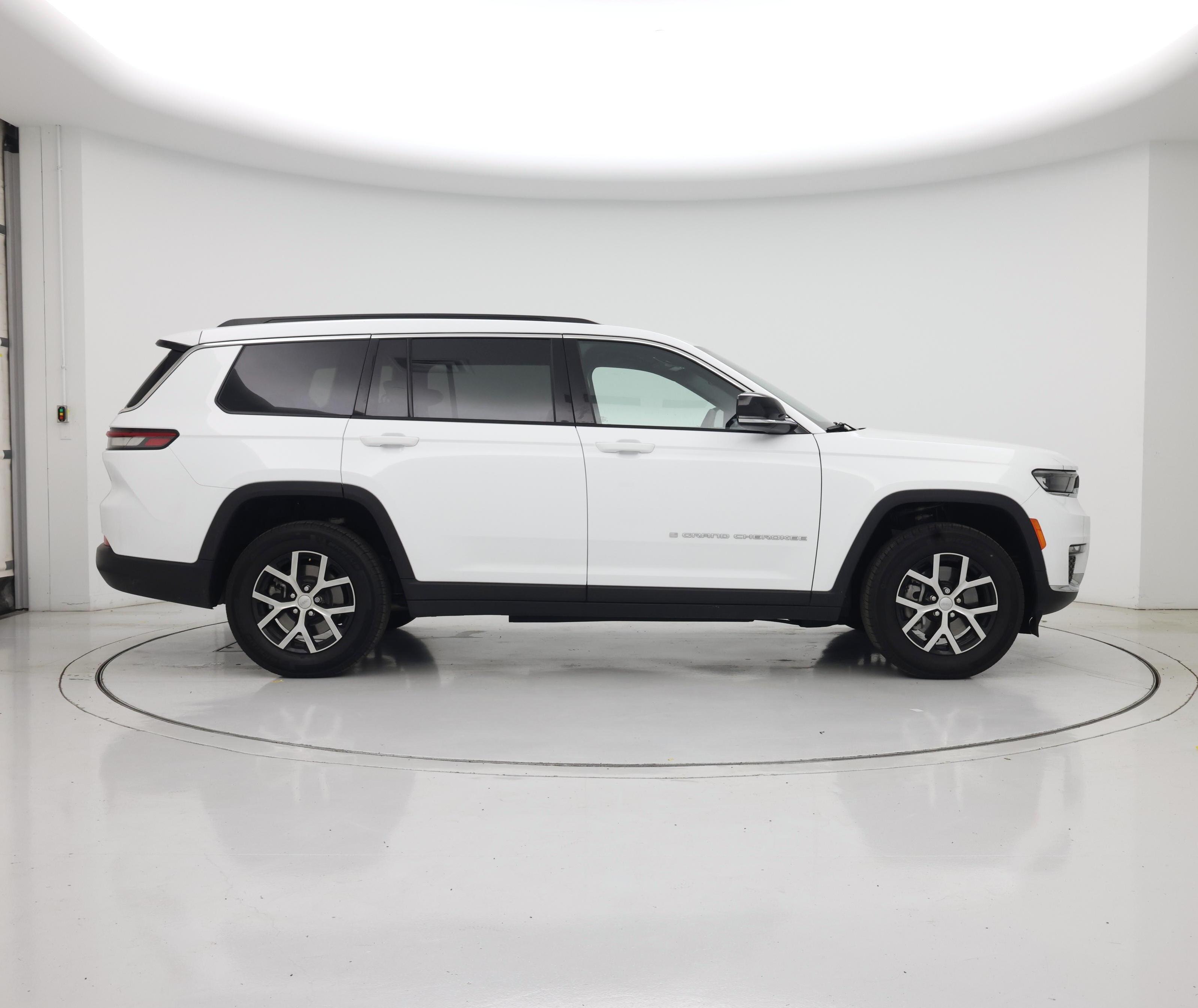 Thumbnail: 2025 Jeep Grand Cherokee L - 7