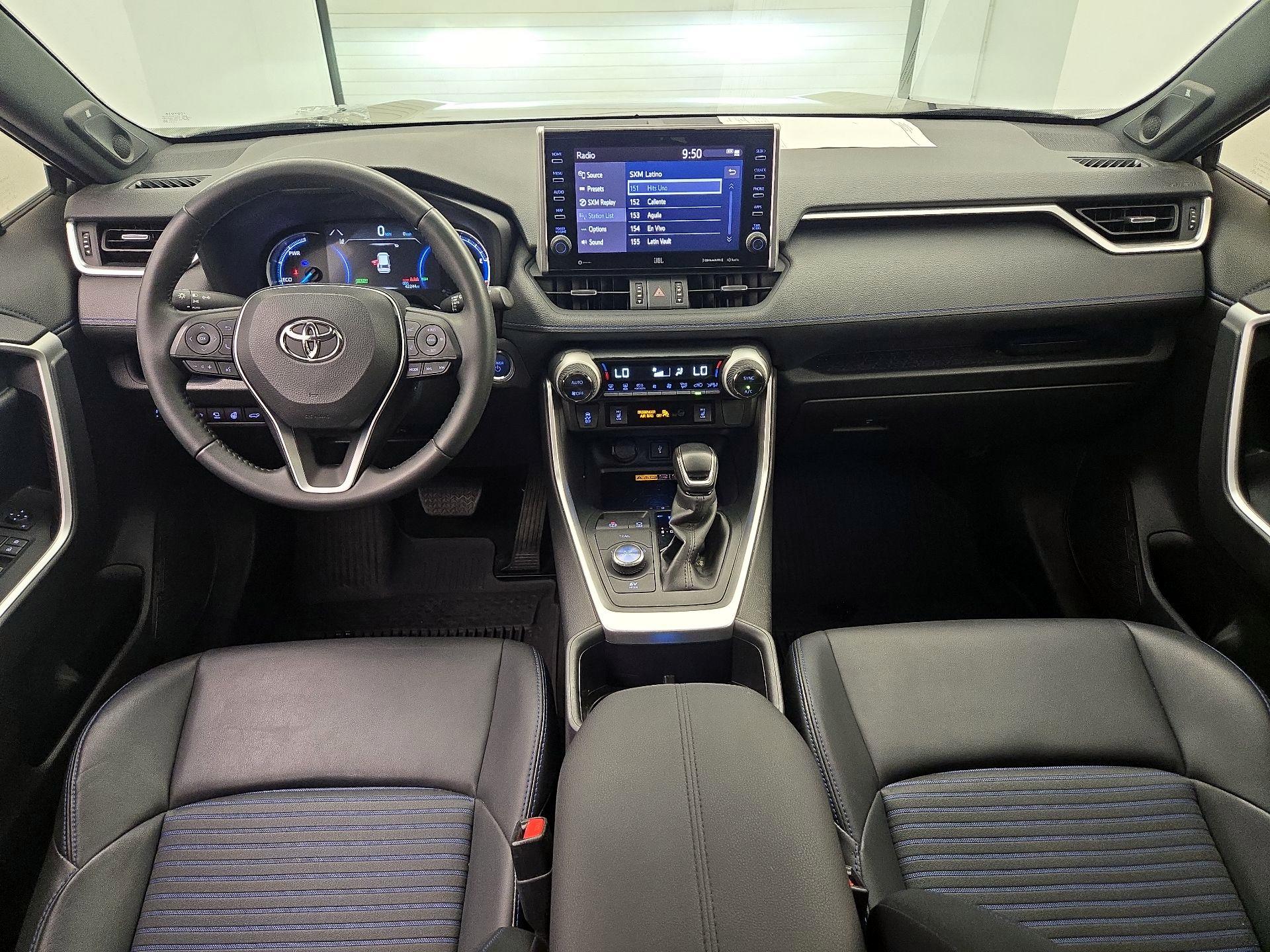Thumbnail: 2022 Toyota RAV4 - 9