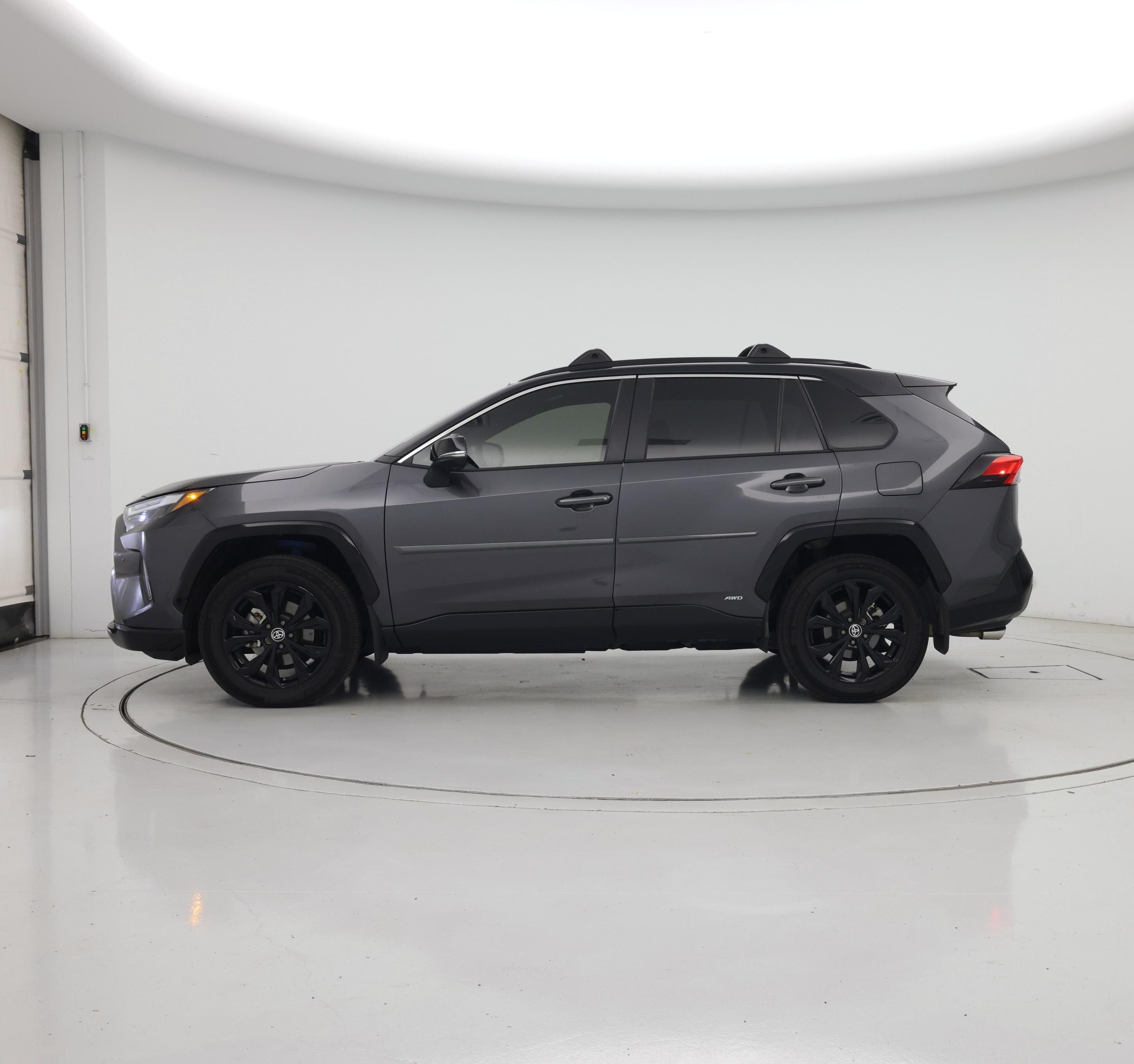 Thumbnail: 2022 Toyota RAV4 - 3