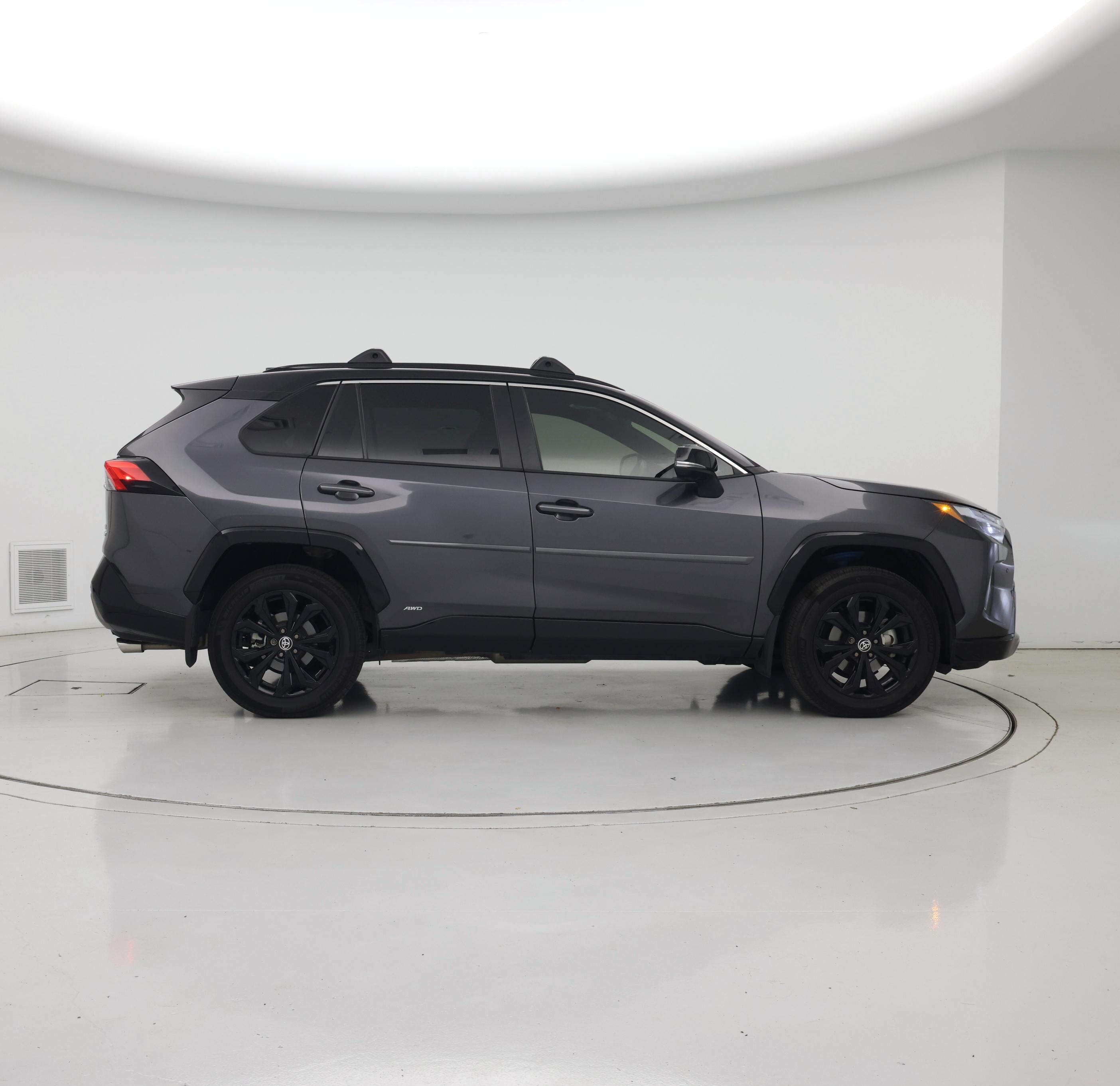 Thumbnail: 2022 Toyota RAV4 - 7