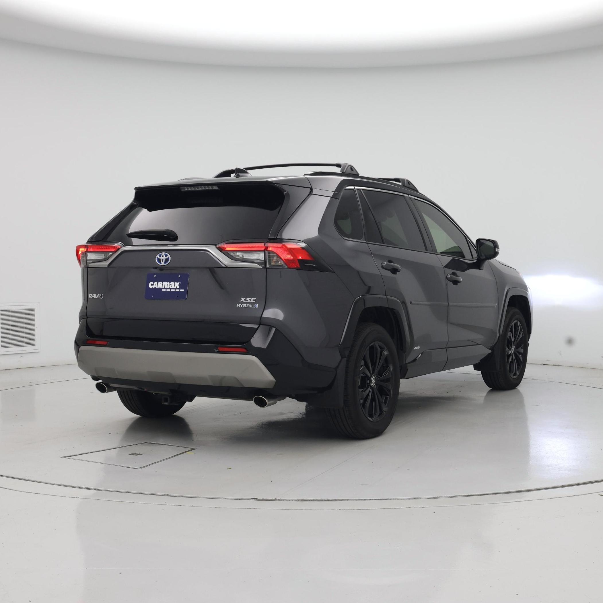 Thumbnail: 2022 Toyota RAV4 - 8