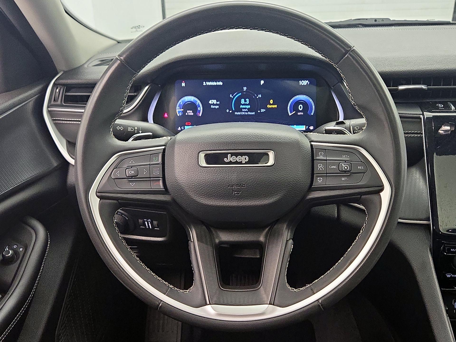 Thumbnail: 2023 Jeep Grand Cherokee - 10