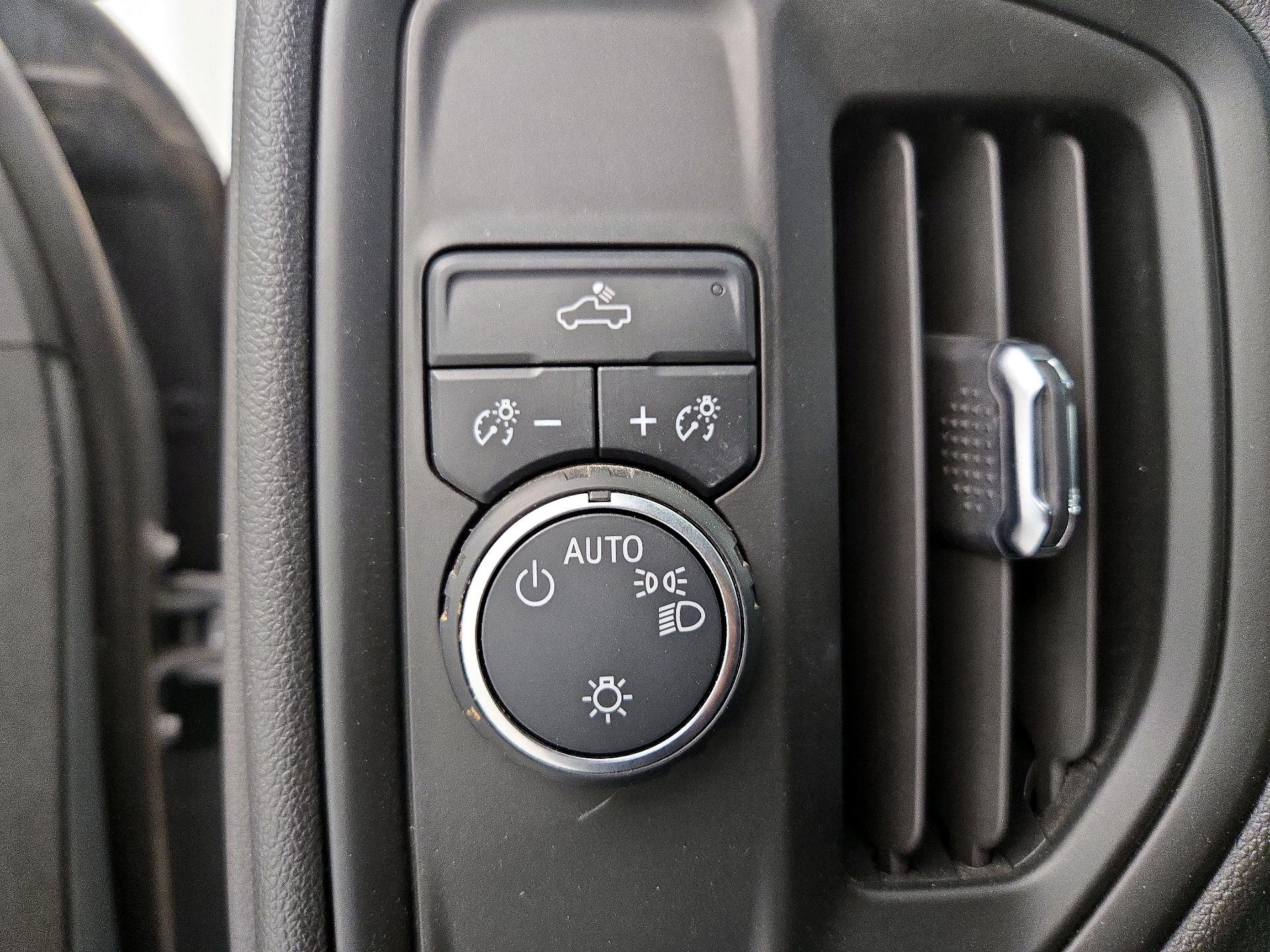 Thumbnail: 2024 Chevrolet Silverado 1500 - 13