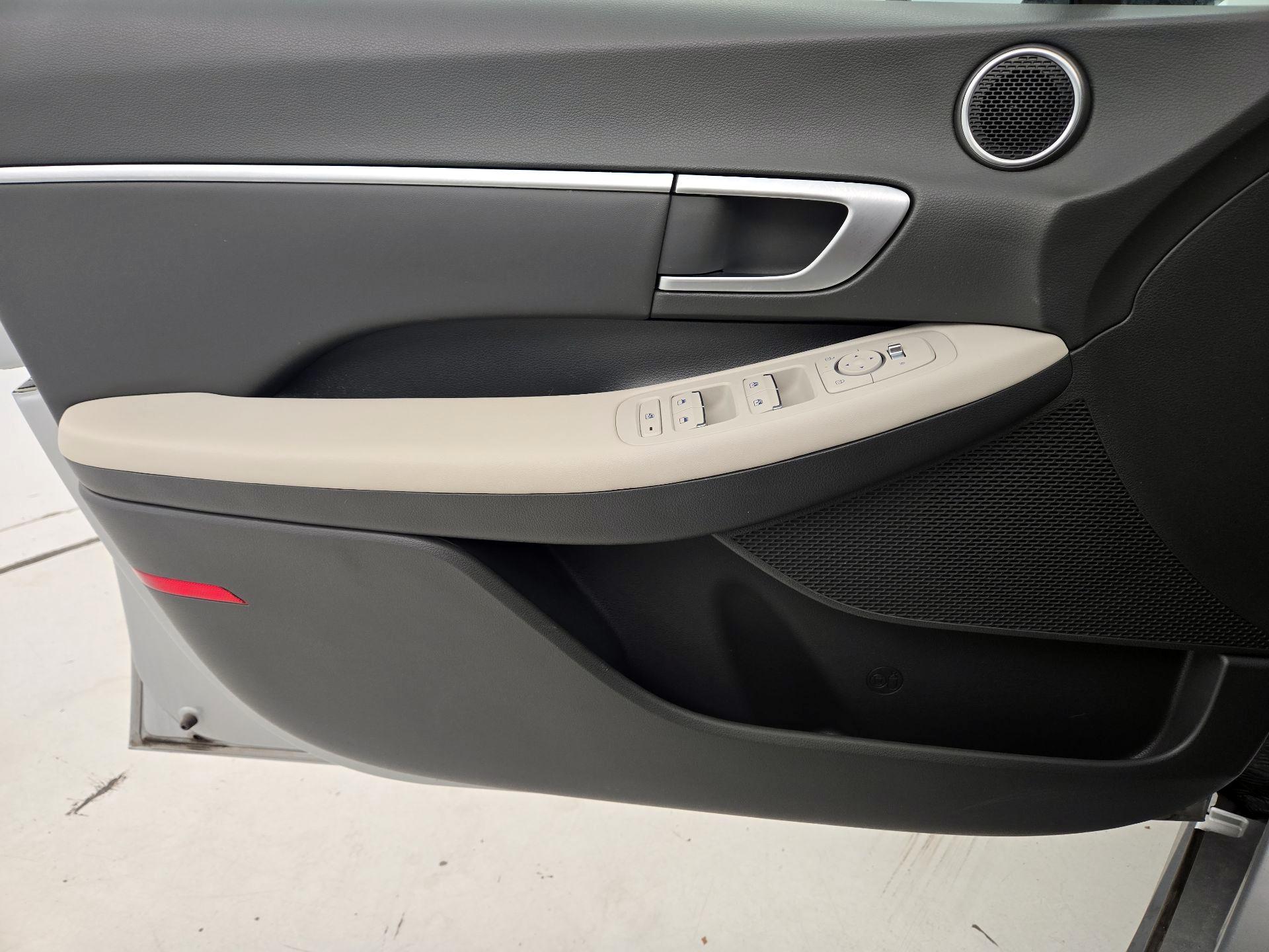 Thumbnail: 2025 Hyundai Sonata - 12