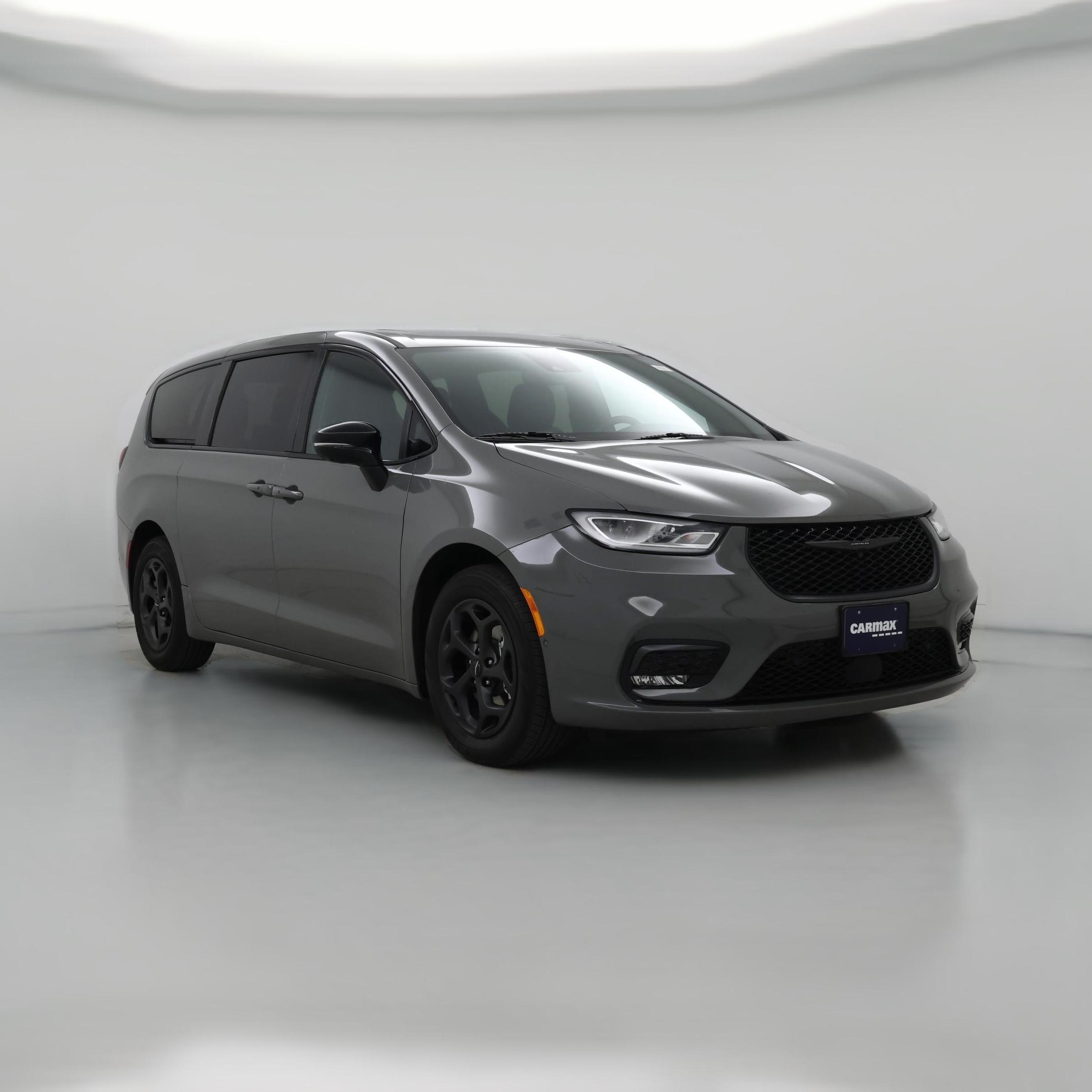 Thumbnail: 2023 Chrysler Pacifica - 1