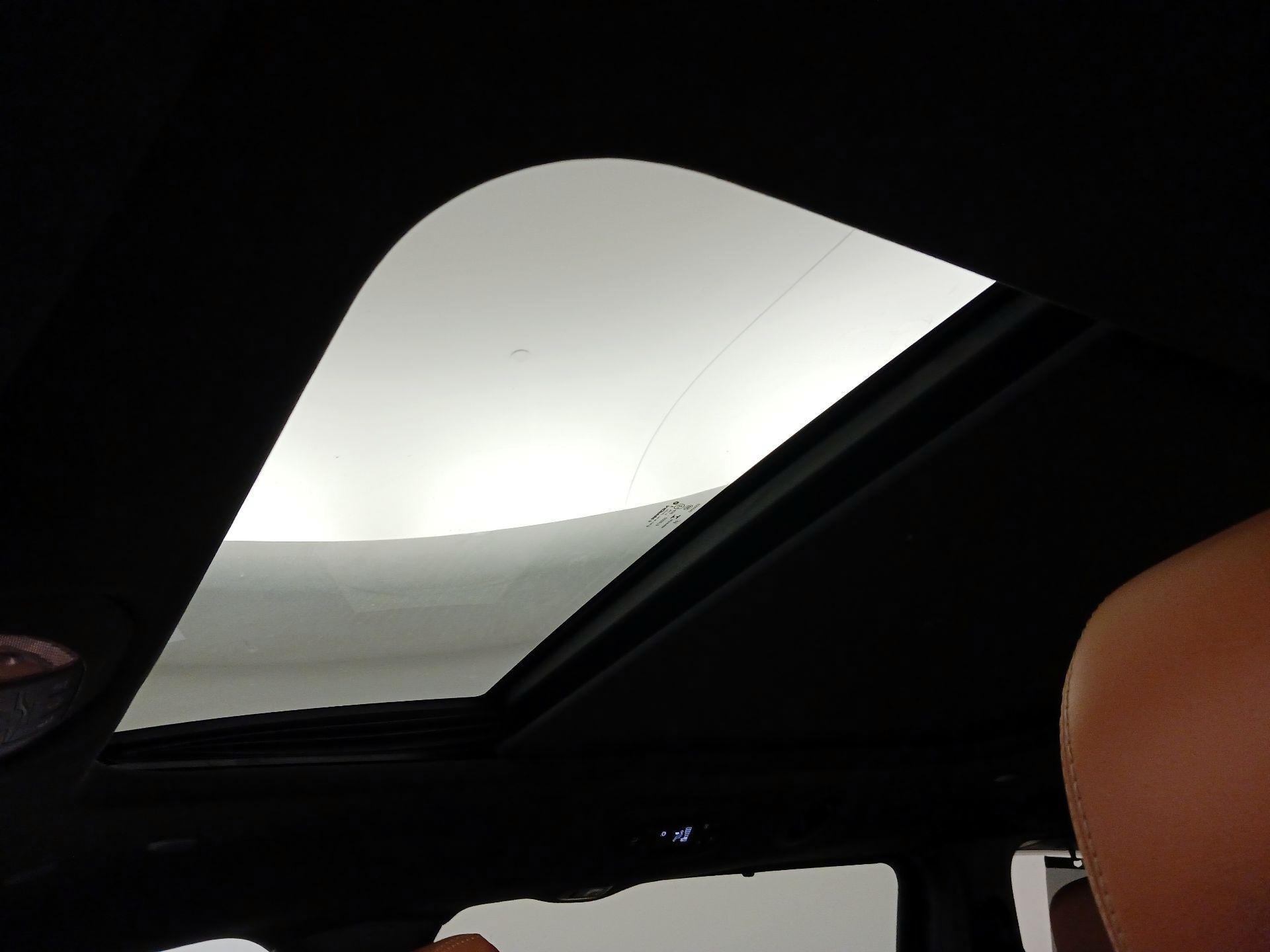 Thumbnail: 2023 Chrysler Pacifica - 20
