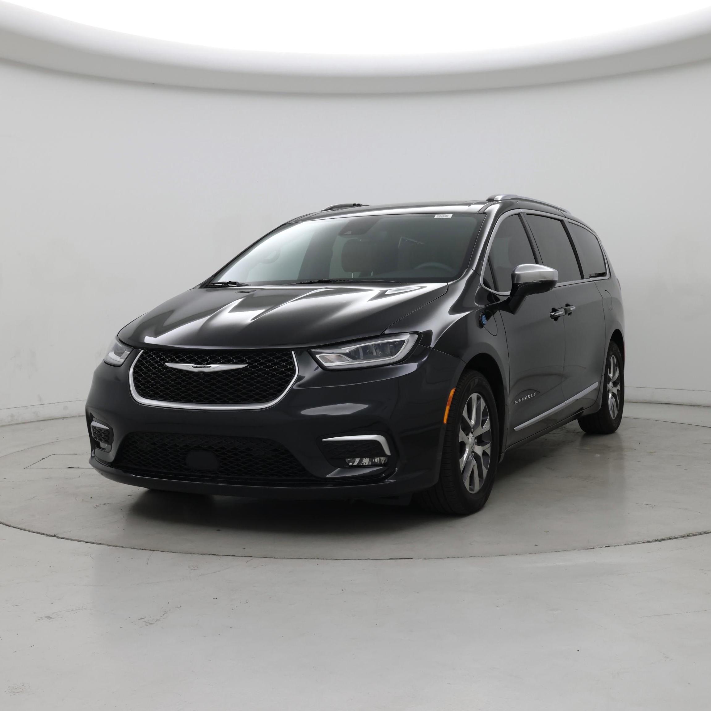 Thumbnail: 2023 Chrysler Pacifica - 4