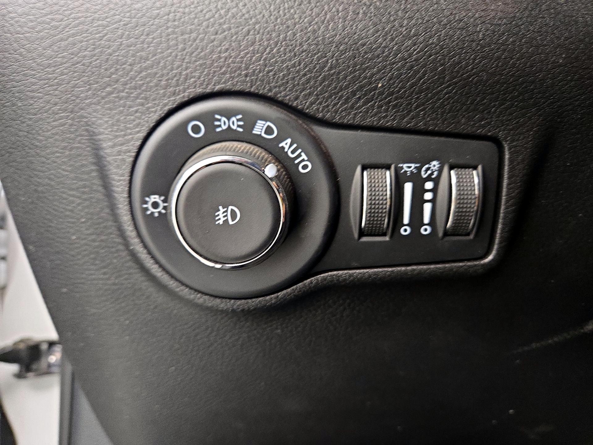 Thumbnail: 2025 Jeep Compass - 13