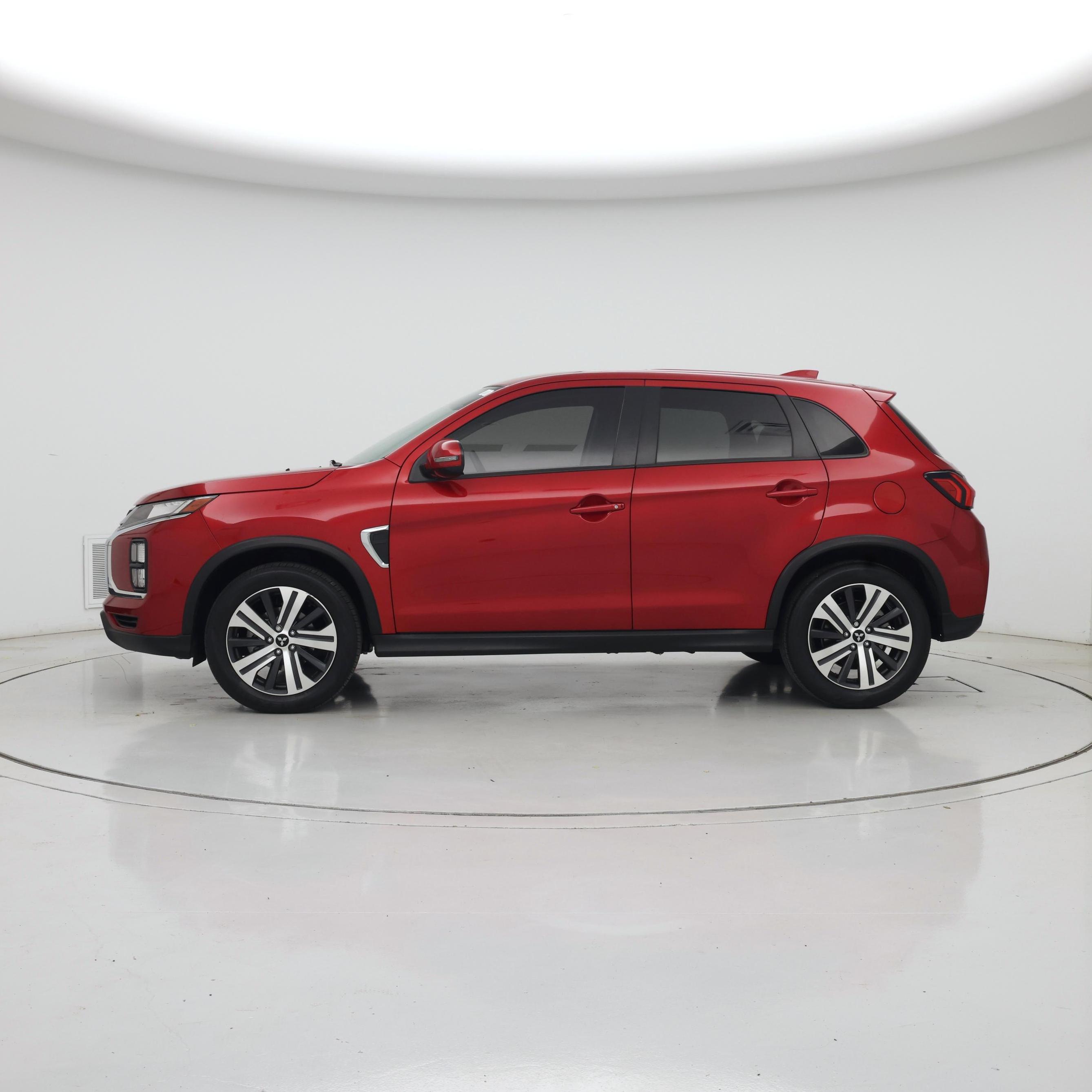 Thumbnail: 2022 Mitsubishi Outlander Sport - 3