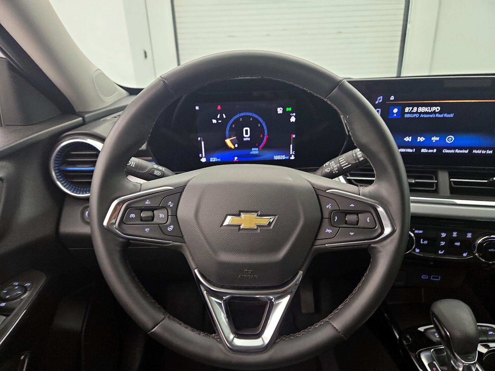 Thumbnail: 2025 Chevrolet Trax - 10