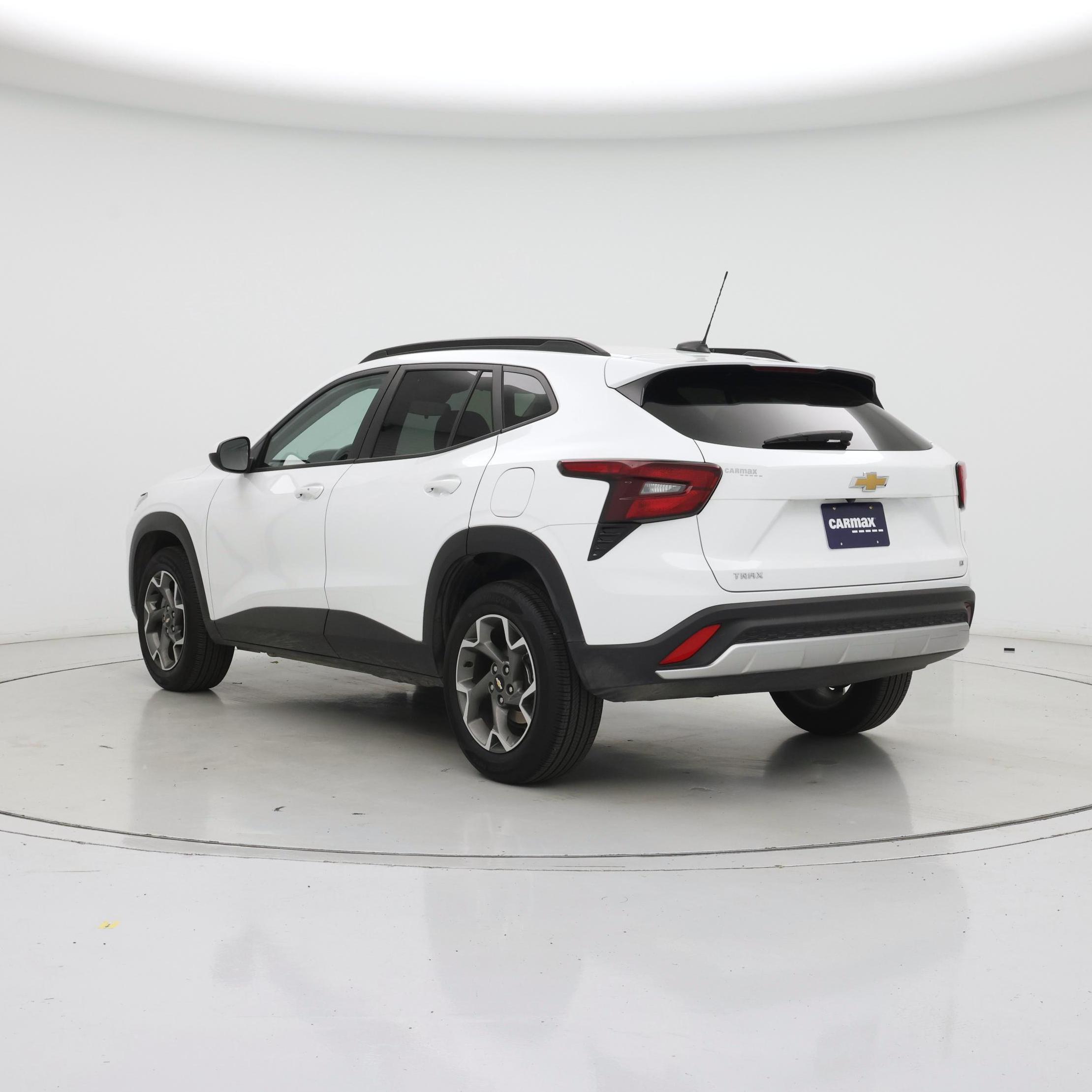 Thumbnail: 2025 Chevrolet Trax - 2