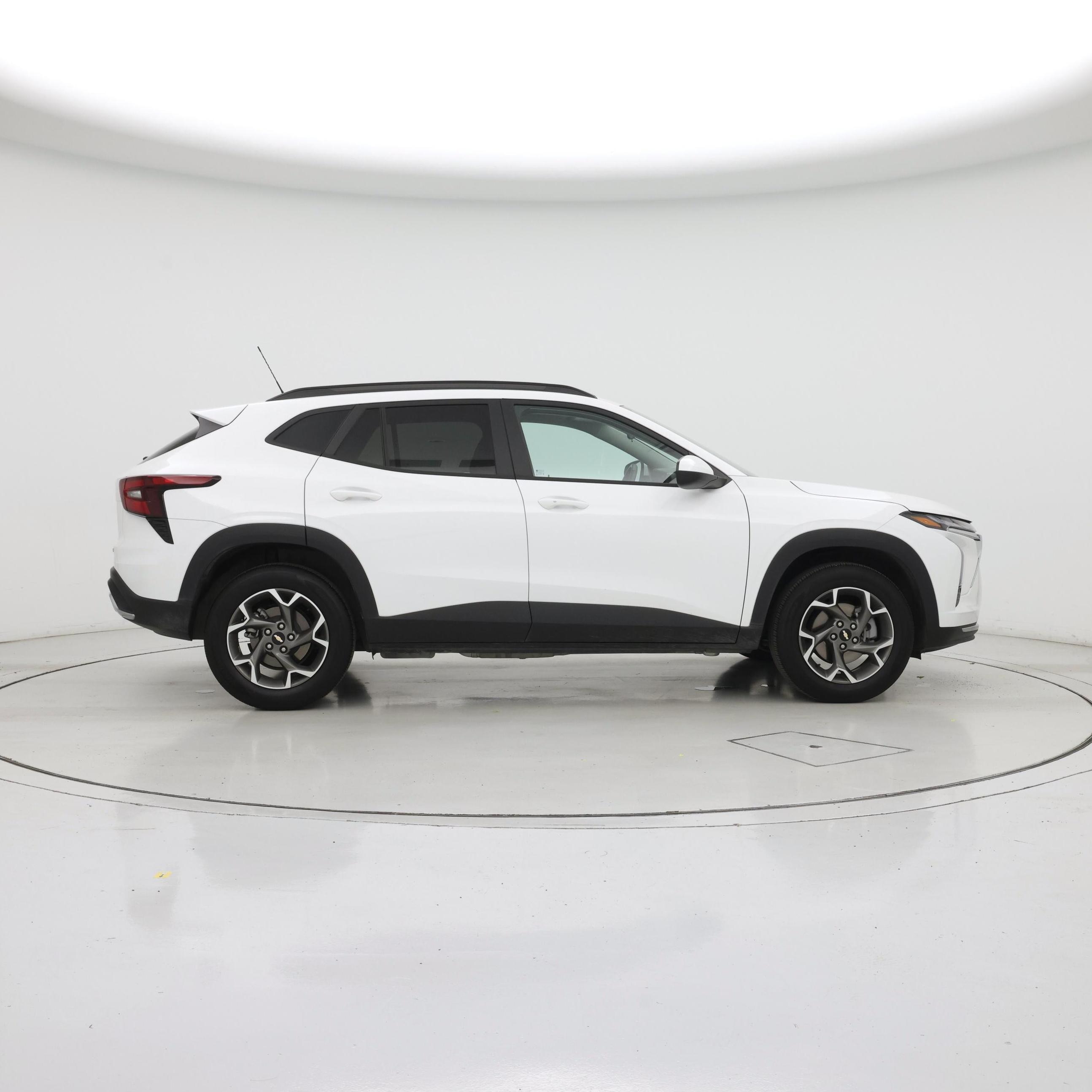Thumbnail: 2025 Chevrolet Trax - 7