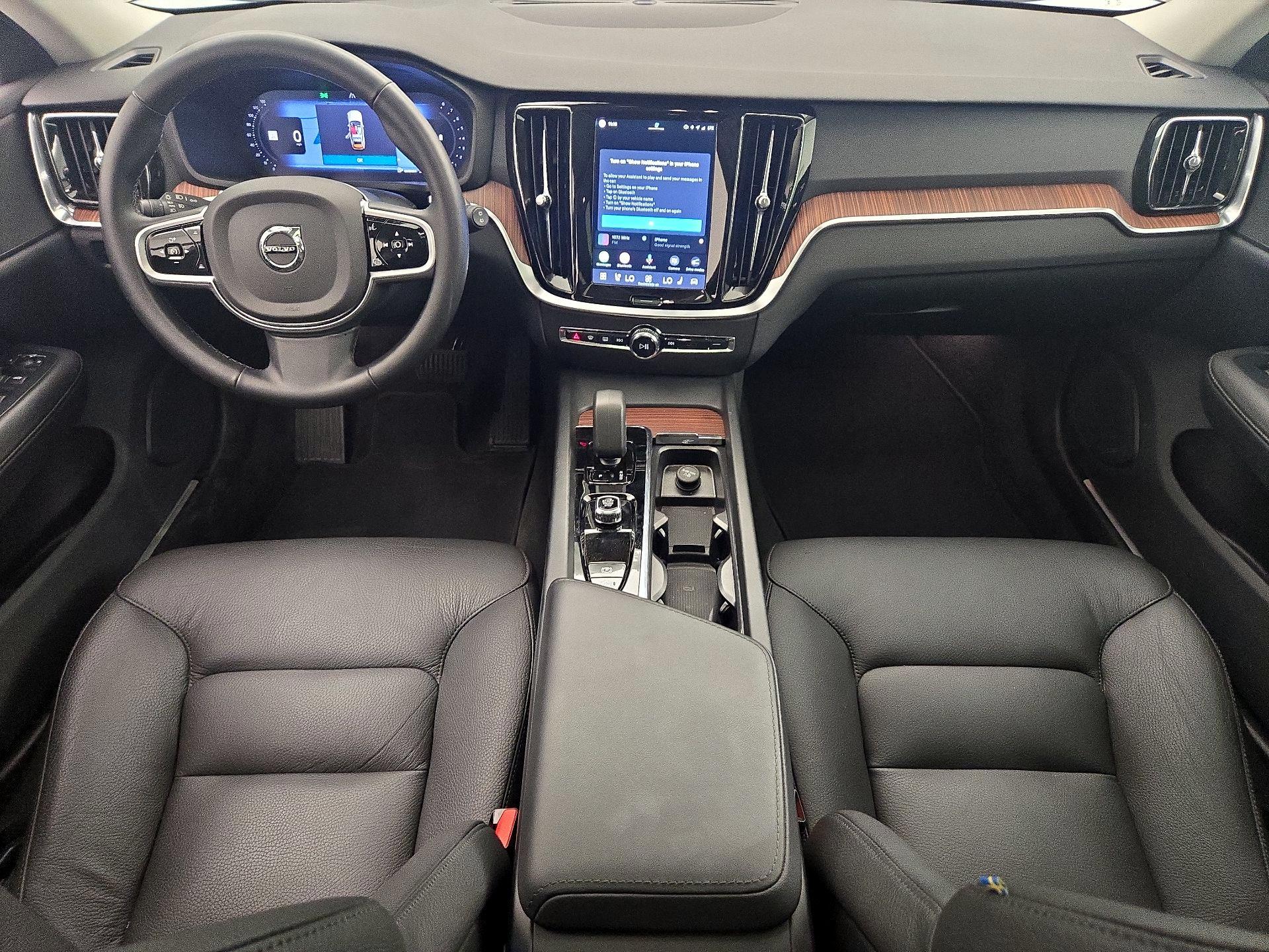Thumbnail: 2025 Volvo S60 - 9