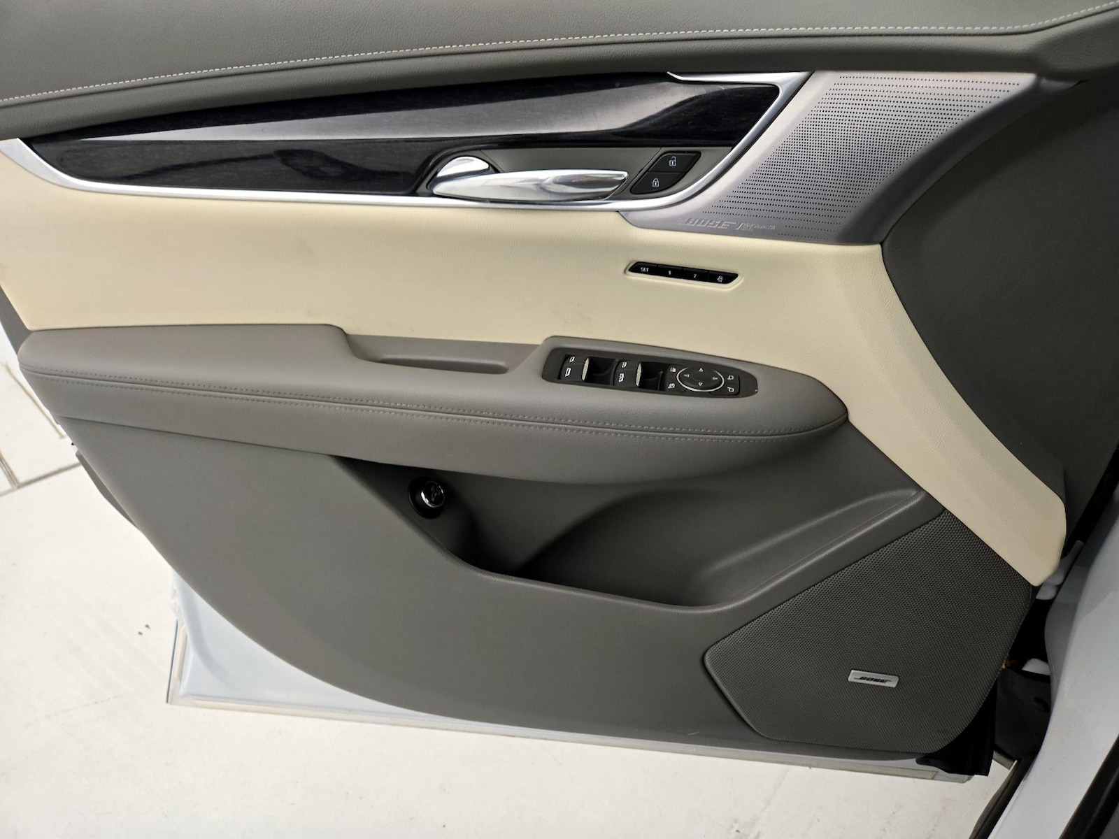 2024 Cadillac XT6 Premium Luxury - Photo 13