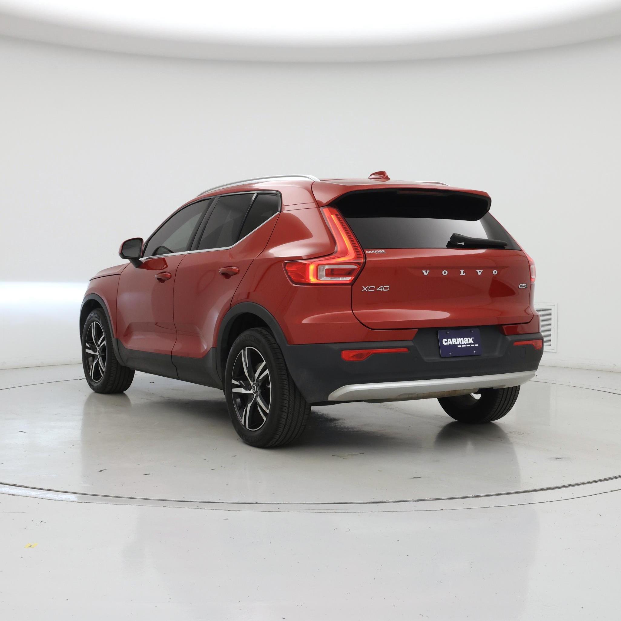 Thumbnail: 2024 Volvo XC40 - 2