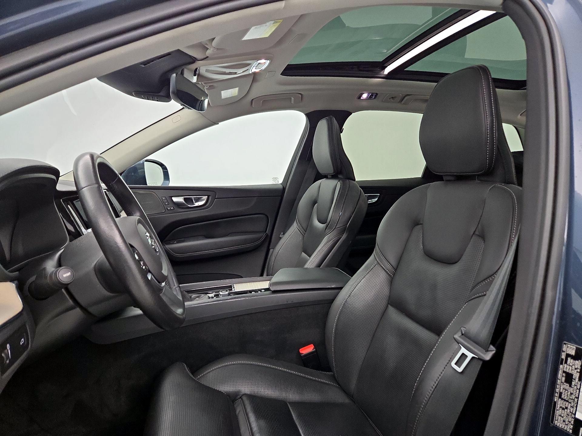 Thumbnail: 2021 Volvo XC60 - 19