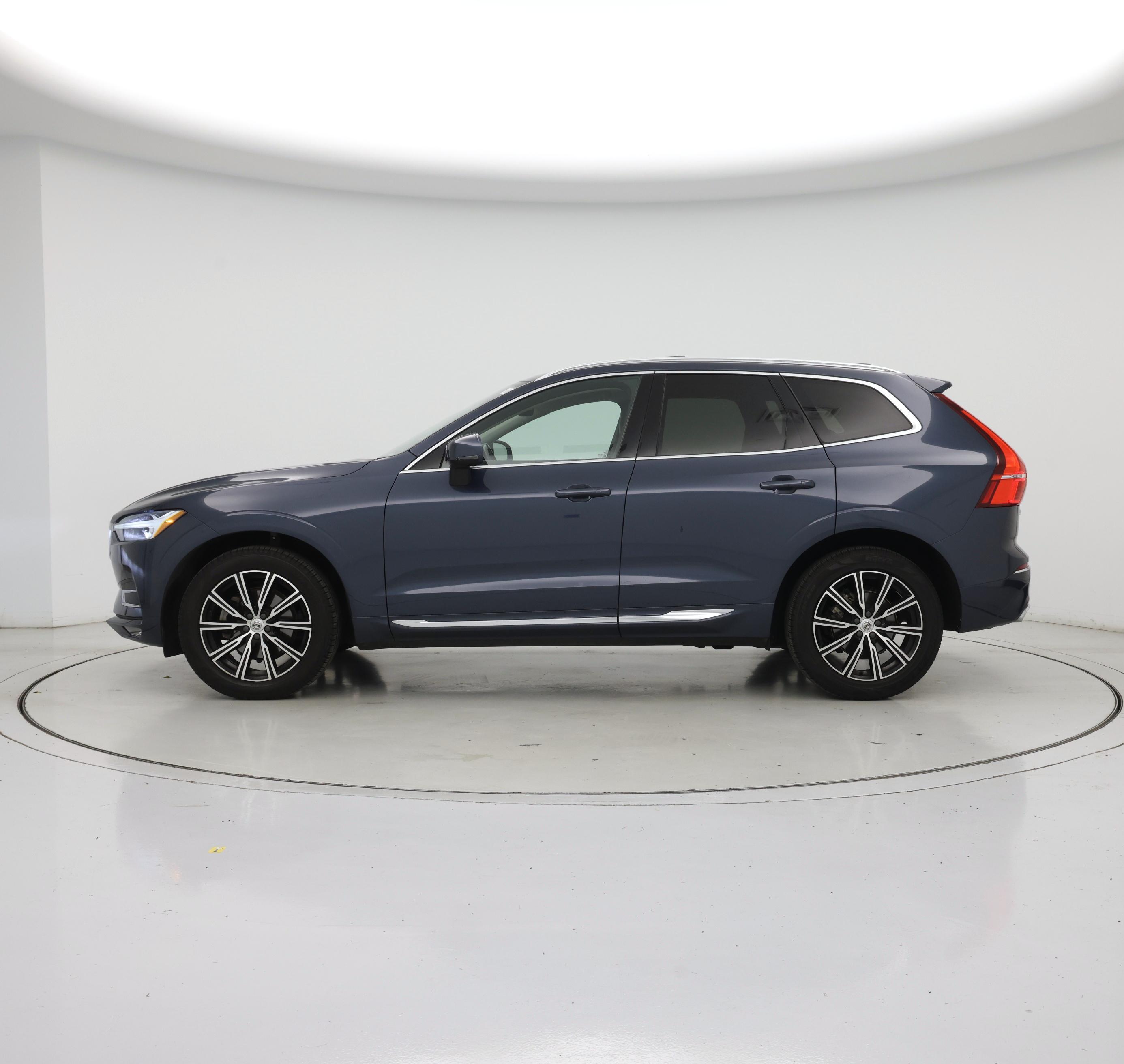 Thumbnail: 2021 Volvo XC60 - 3