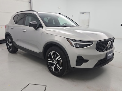 2024 Volvo XC40 B5 Core Bright Theme
