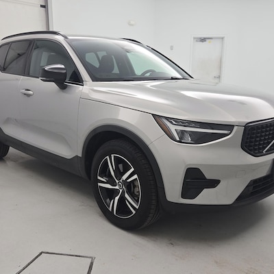 2024 Volvo XC40 B5 Core Bright Theme