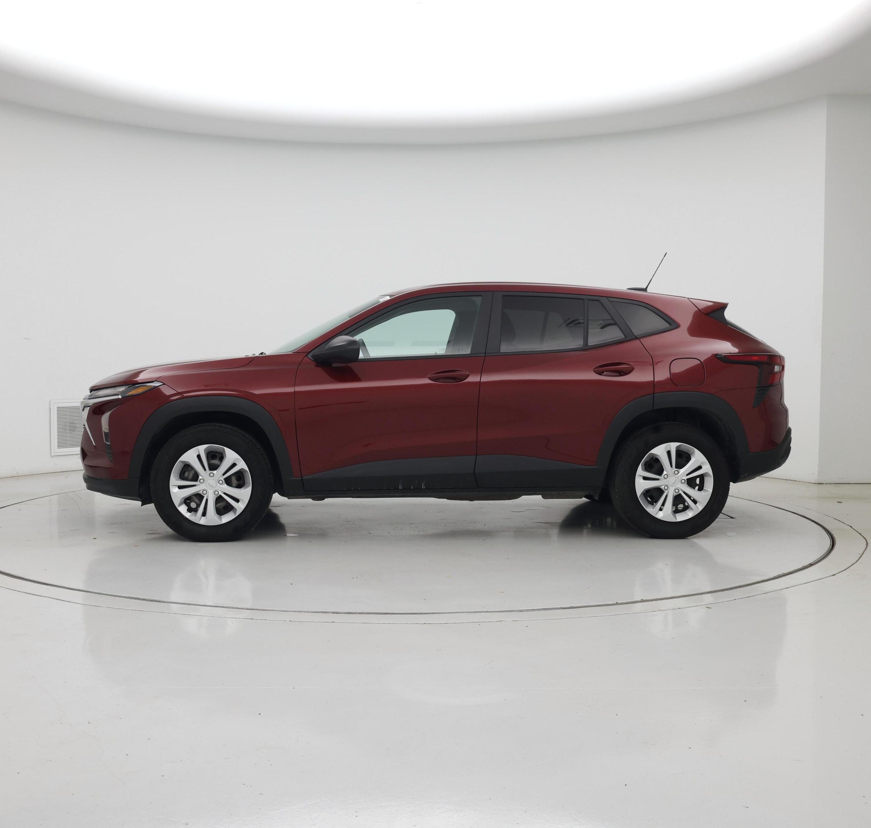 Thumbnail: 2024 Chevrolet Trax - 3