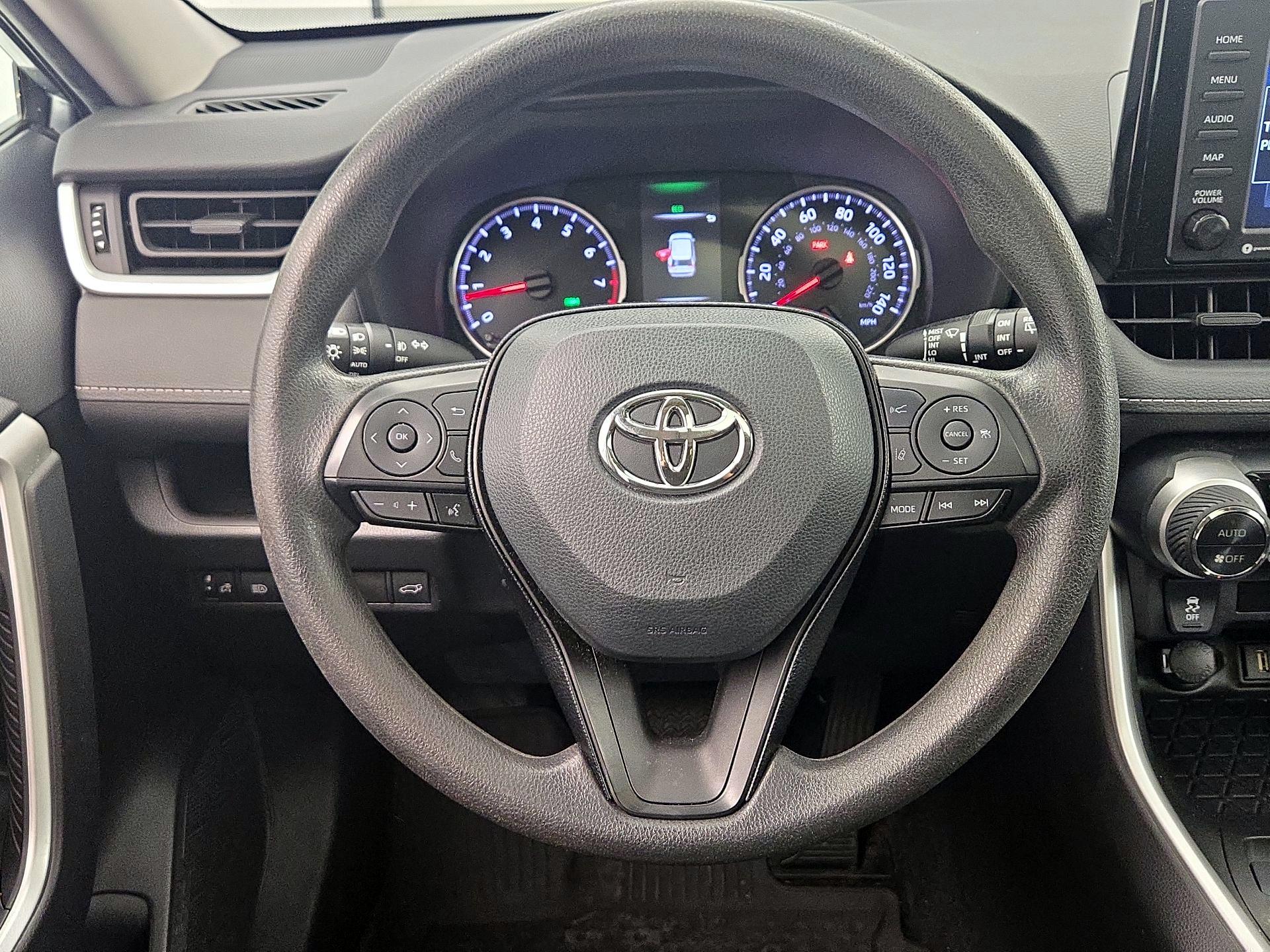 Thumbnail: 2021 Toyota RAV4 - 10