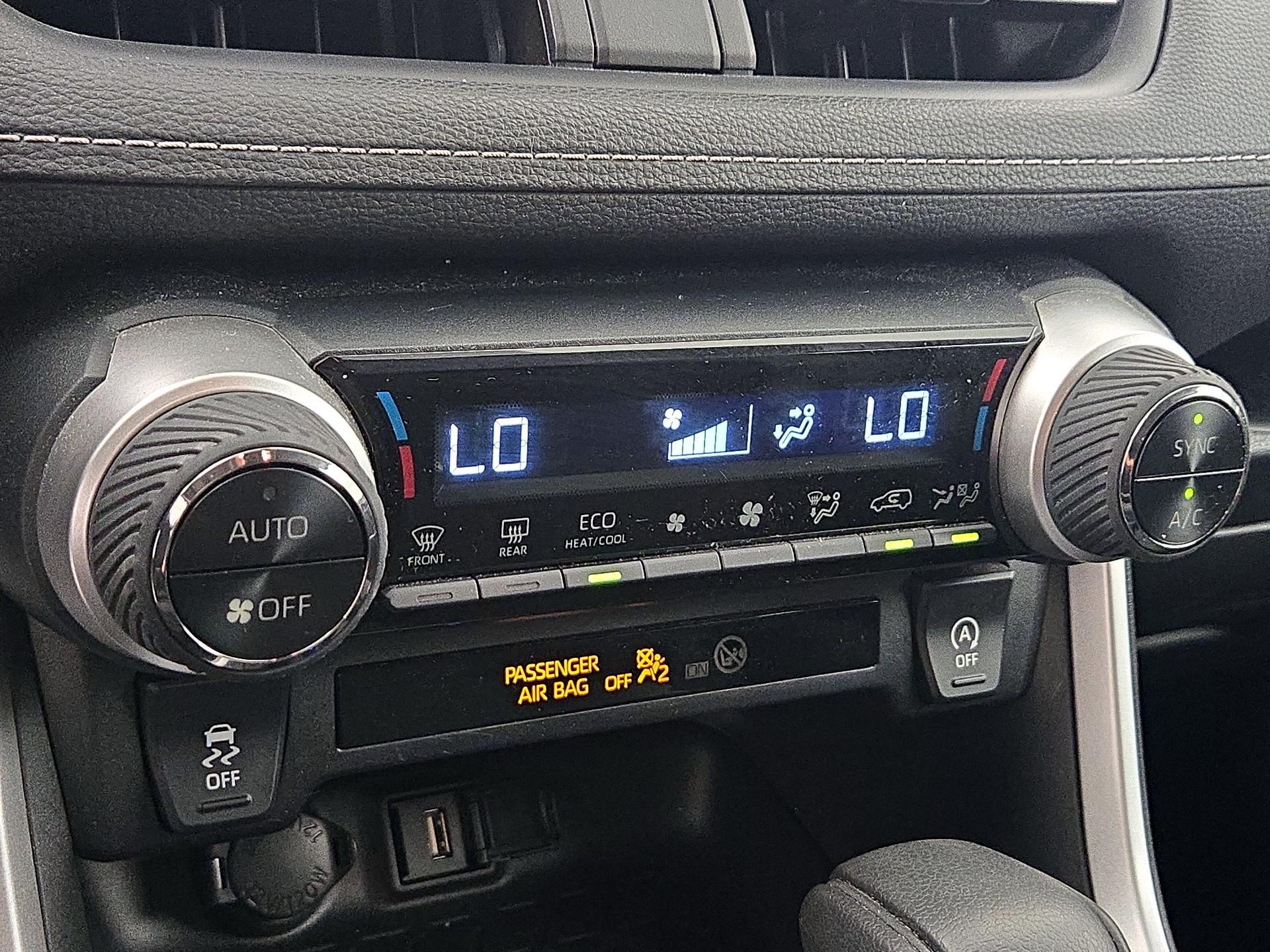 Thumbnail: 2021 Toyota RAV4 - 16
