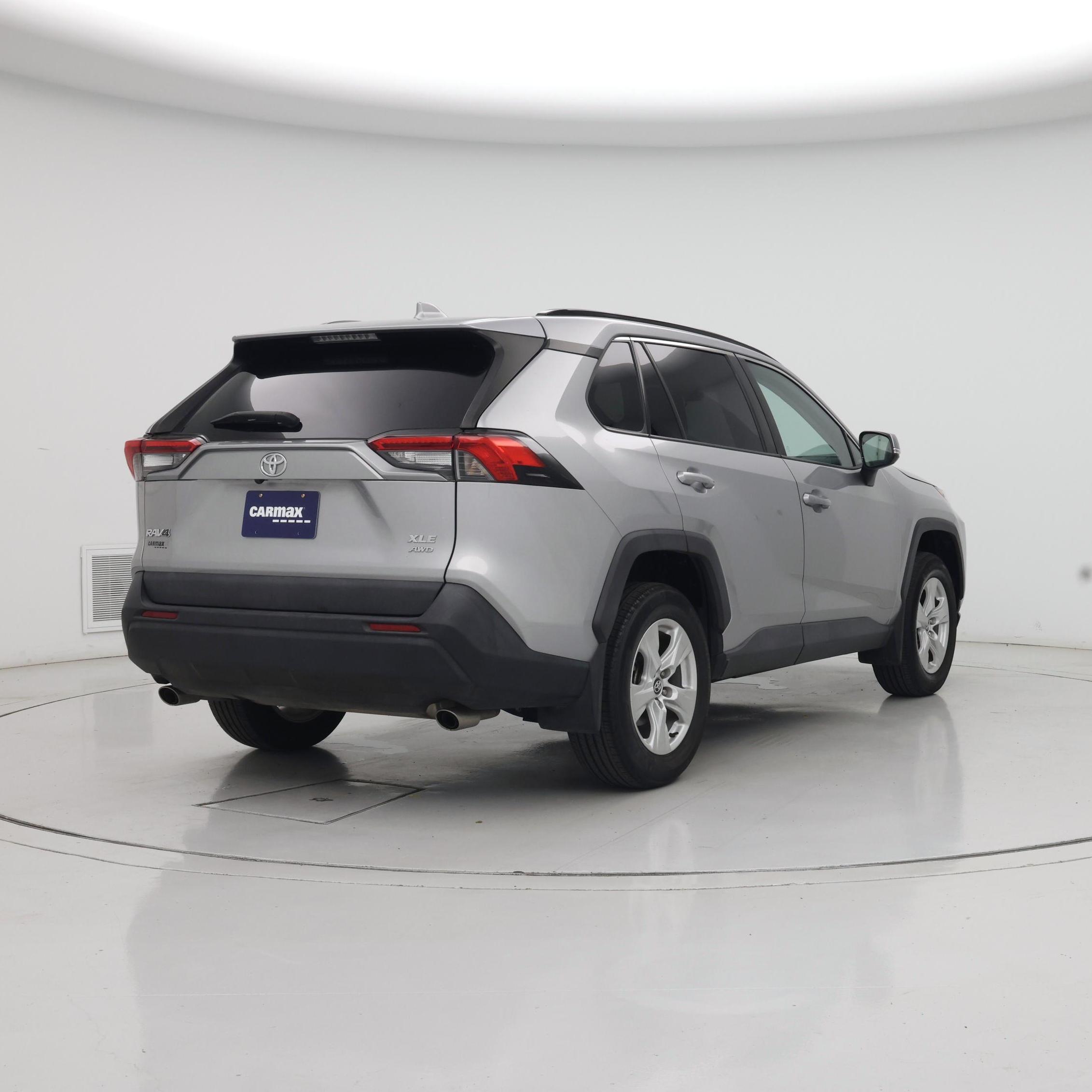 Thumbnail: 2021 Toyota RAV4 - 8