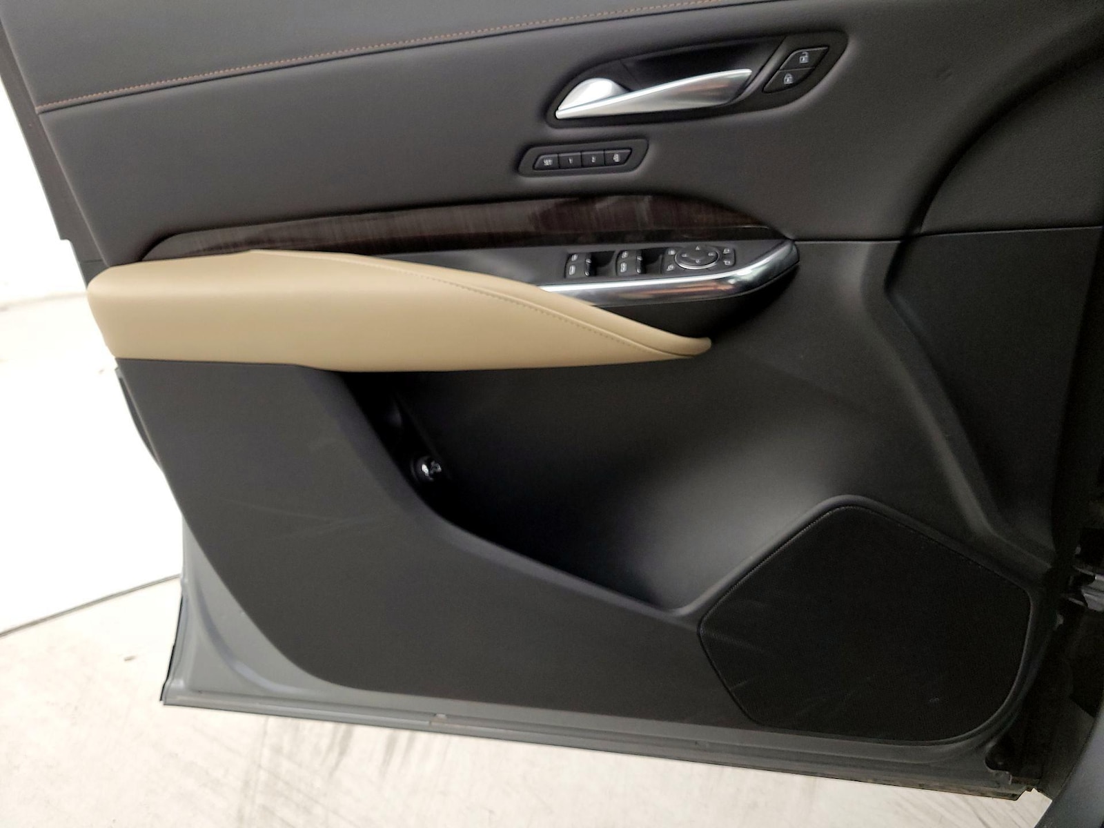 2024 Cadillac XT4 Premium Luxury - Photo 13