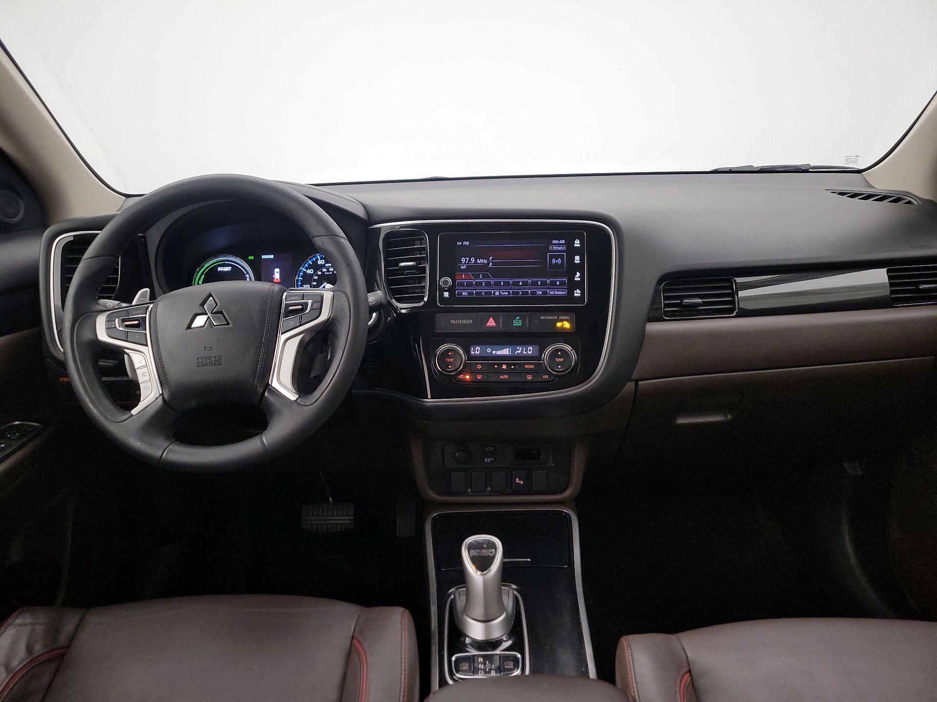 Thumbnail: 2018 Mitsubishi Outlander - 9
