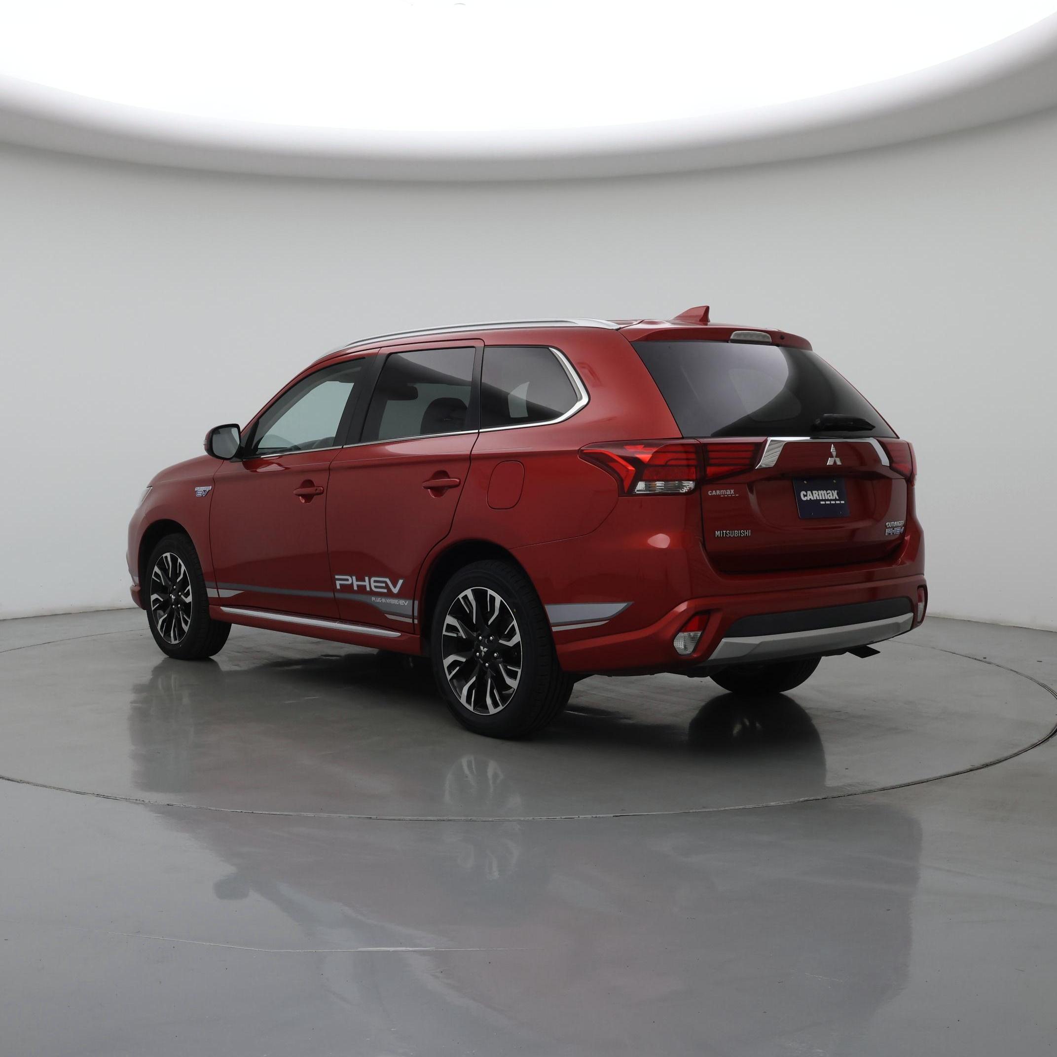 Thumbnail: 2018 Mitsubishi Outlander - 2