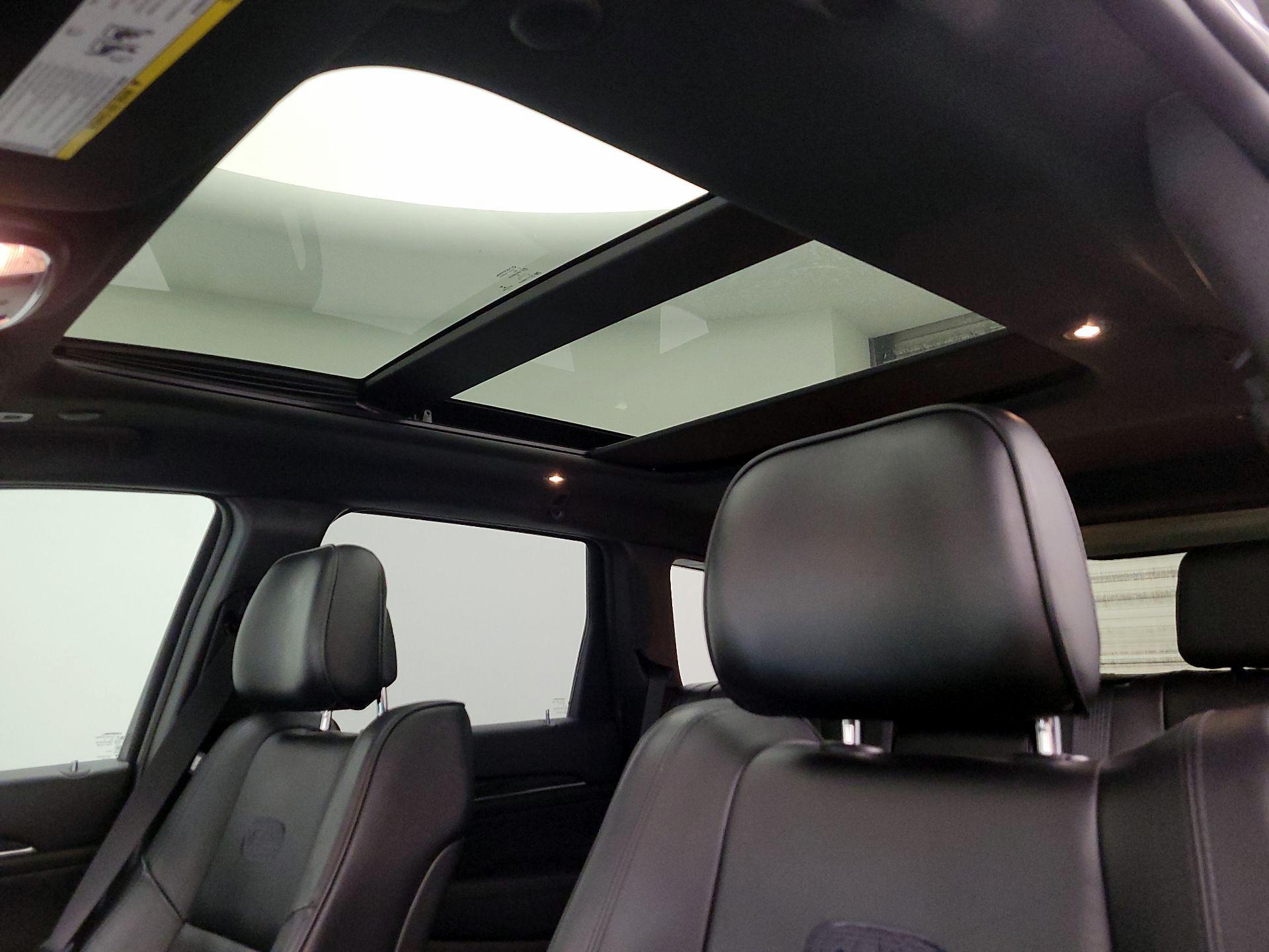 Thumbnail: 2018 Jeep Grand Cherokee - 20