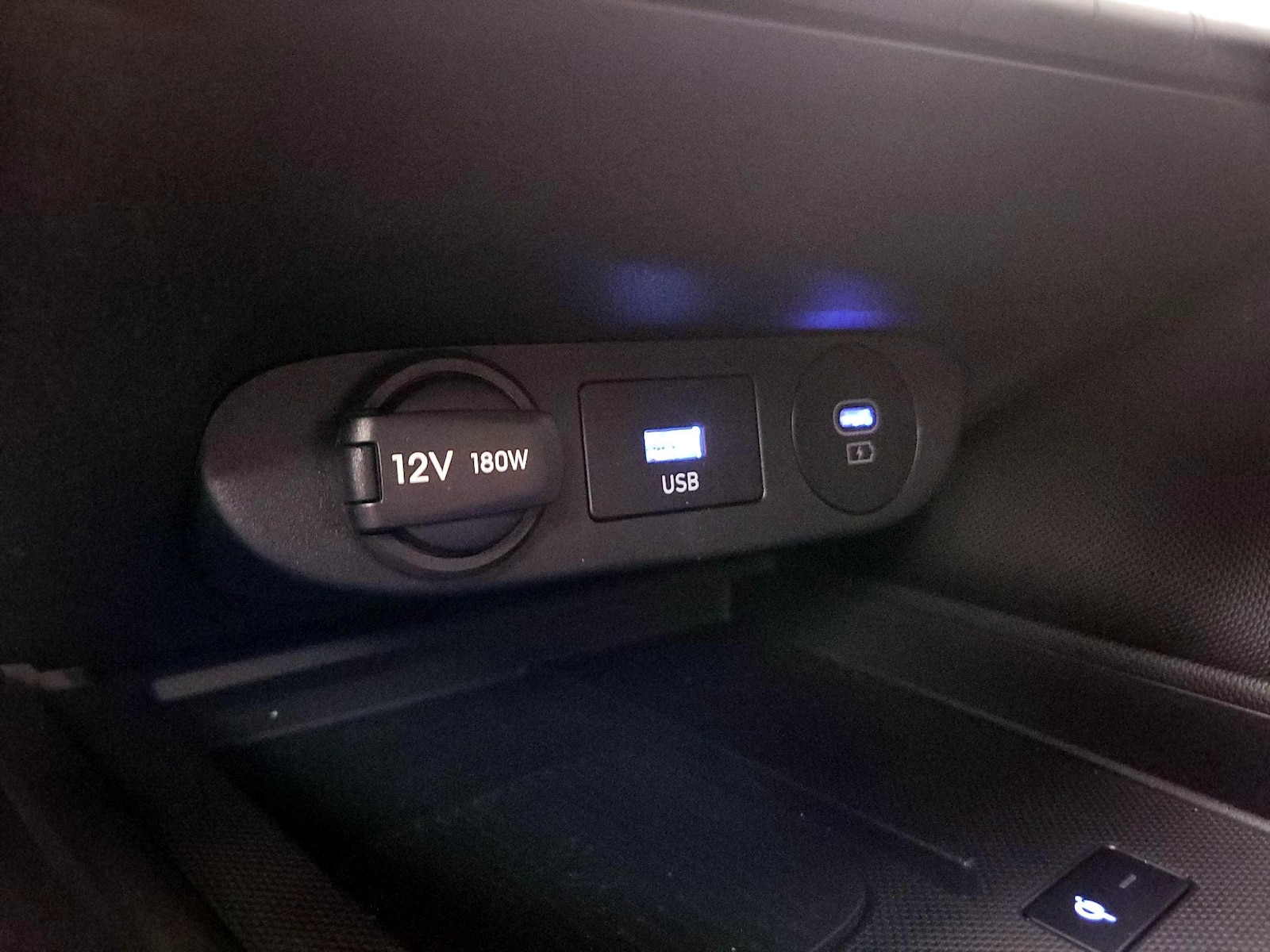 2025 Hyundai Elantra N - Photo 20