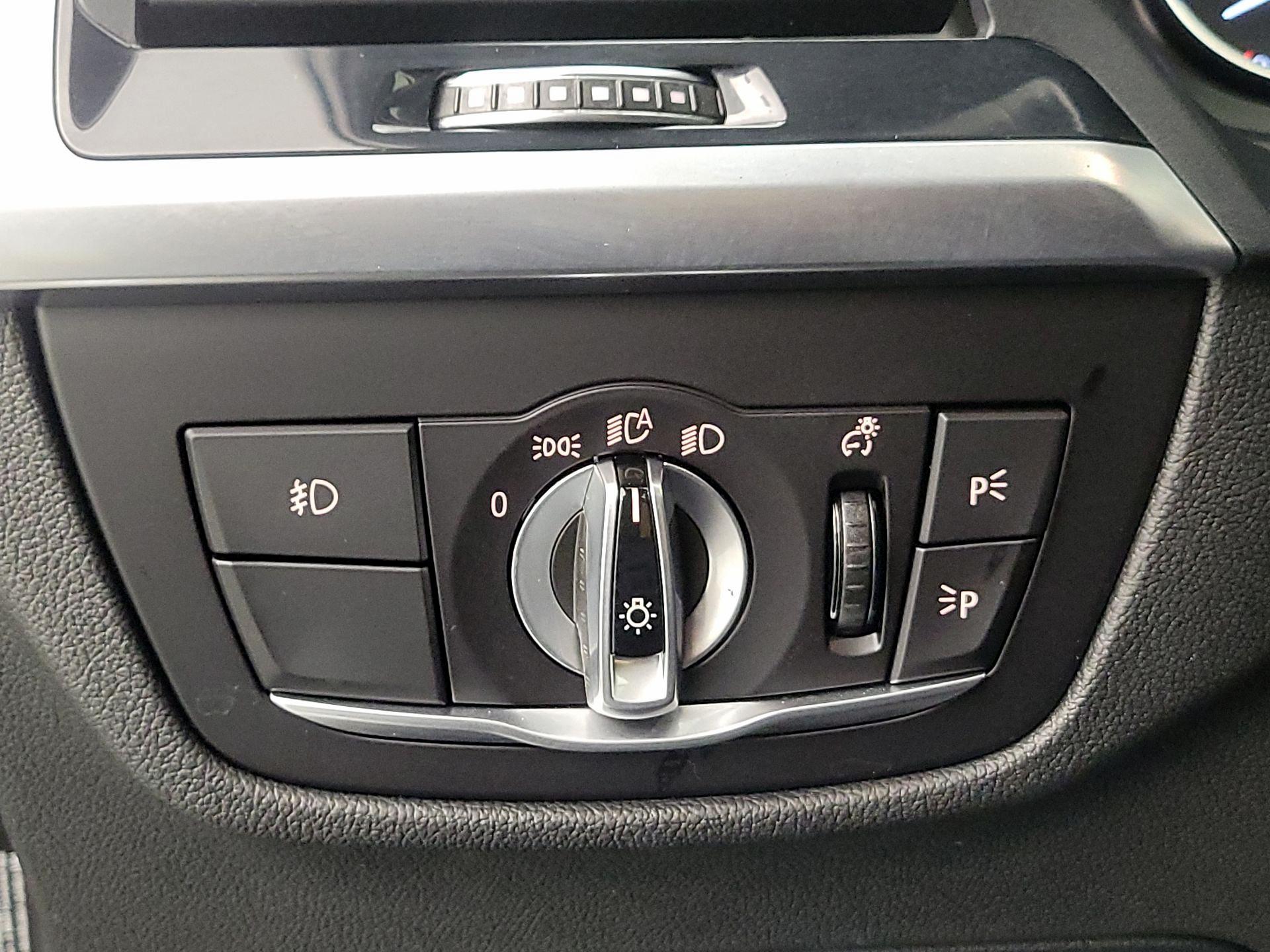 Thumbnail: 2021 BMW X3 - 13